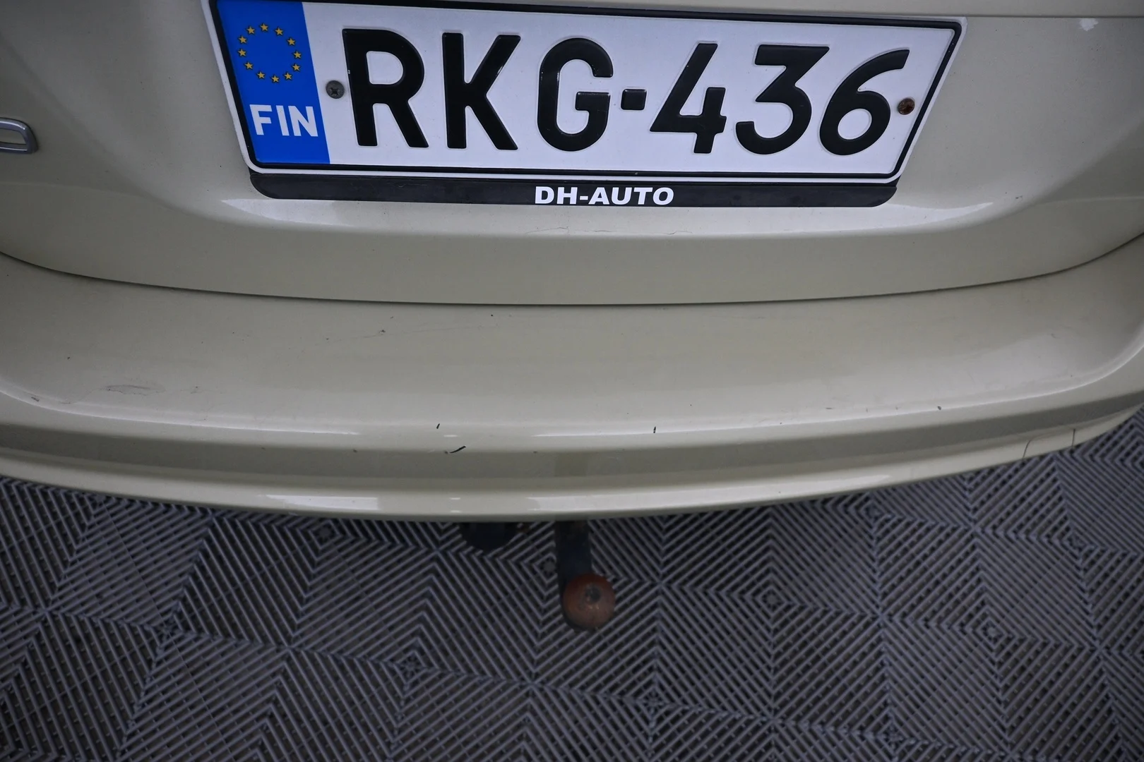 Car Image - 293OXK5dX83gSb6NIfYdJv