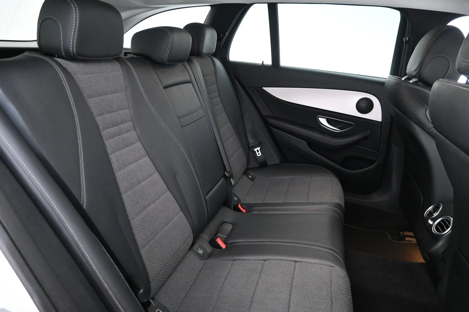 Car Image - 3WMouNXERlvY8n7f1Eqjdf