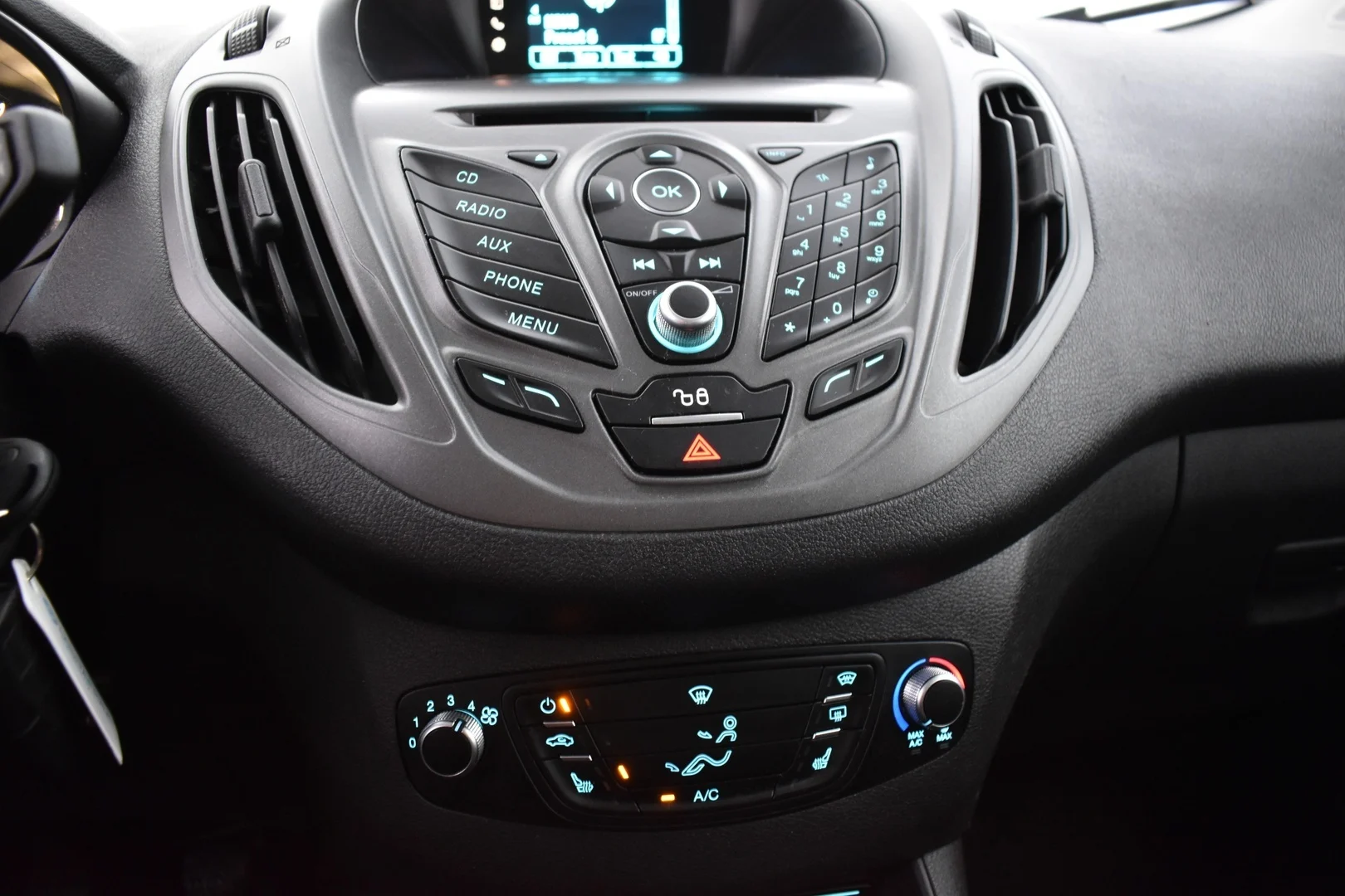 Car Image - 45nSFowRpyytY92UDTNiLJ