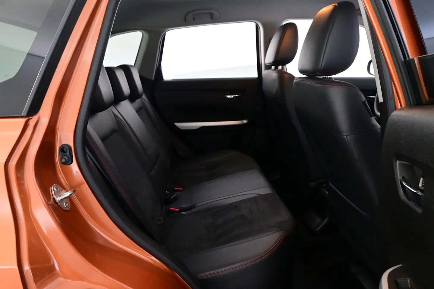 Car Image - 4TB0QXMC8DNV7EF4xBS1gi