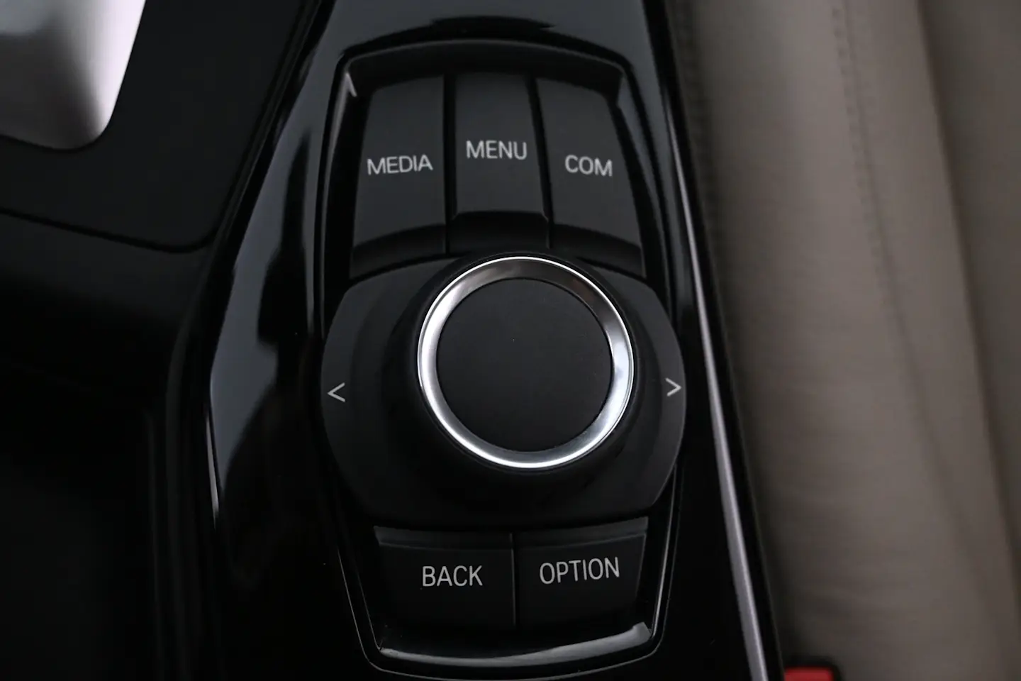 Car Image - 7pmkhNBXv3yuP6sLeTKXCE