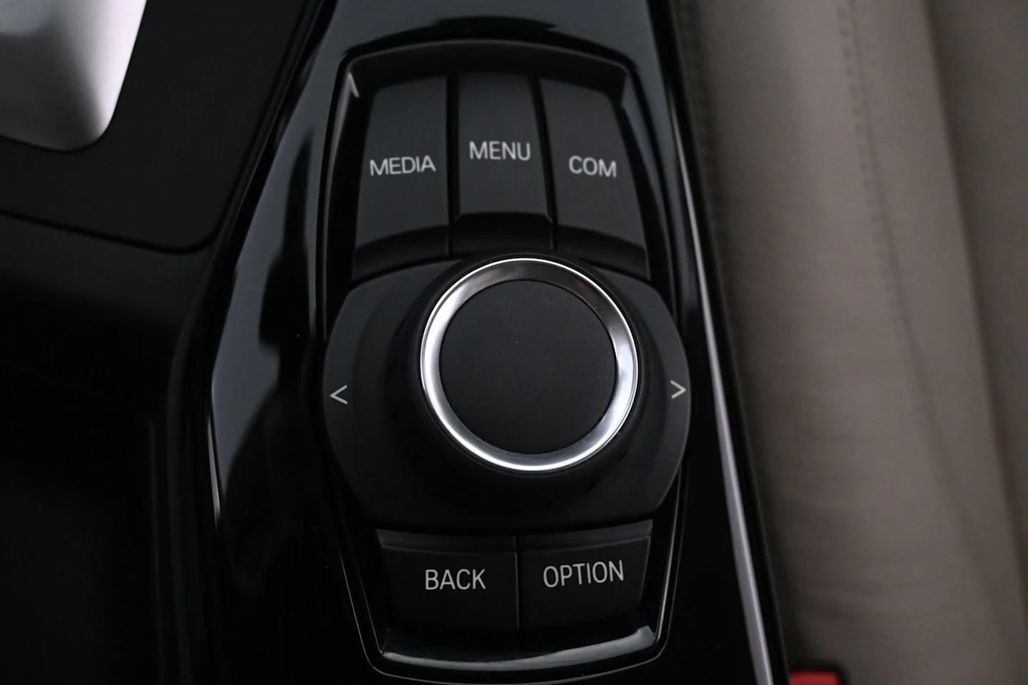 Car Image - 7pmkhNBXv3yuP6sLeTKXCE
