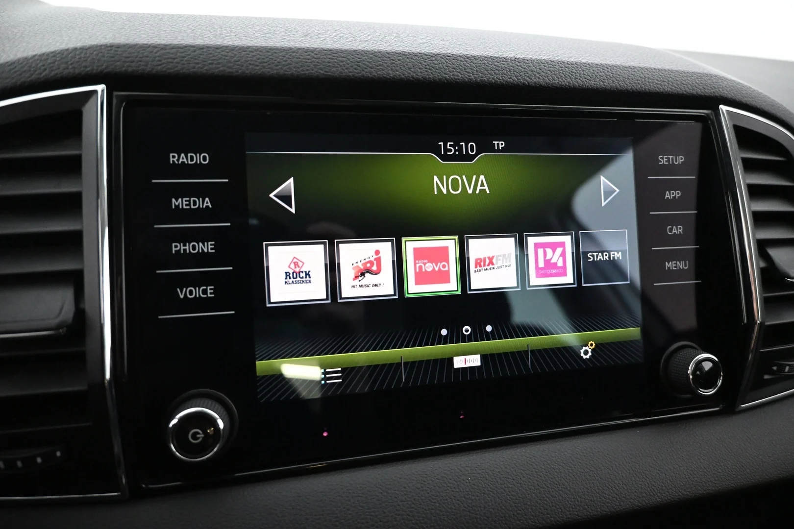 Car Image - 6Wo2fU2hyyGEo6cWGqBxQE