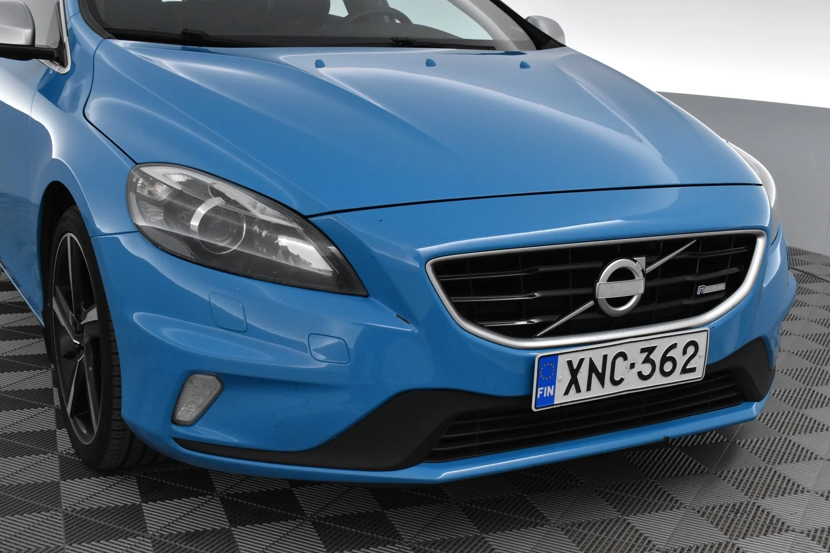 Car Image - 31LzVj7rKD6AEWj1aDaSk3
