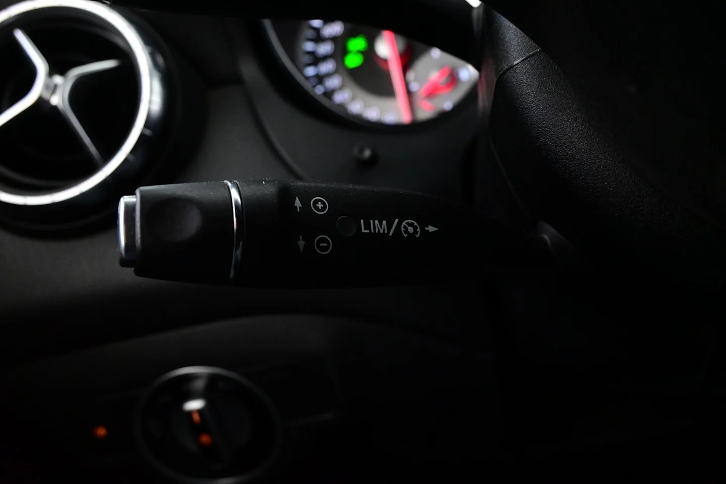 Car Image - 4cNpMp9xF5r84CnkPk3E1e