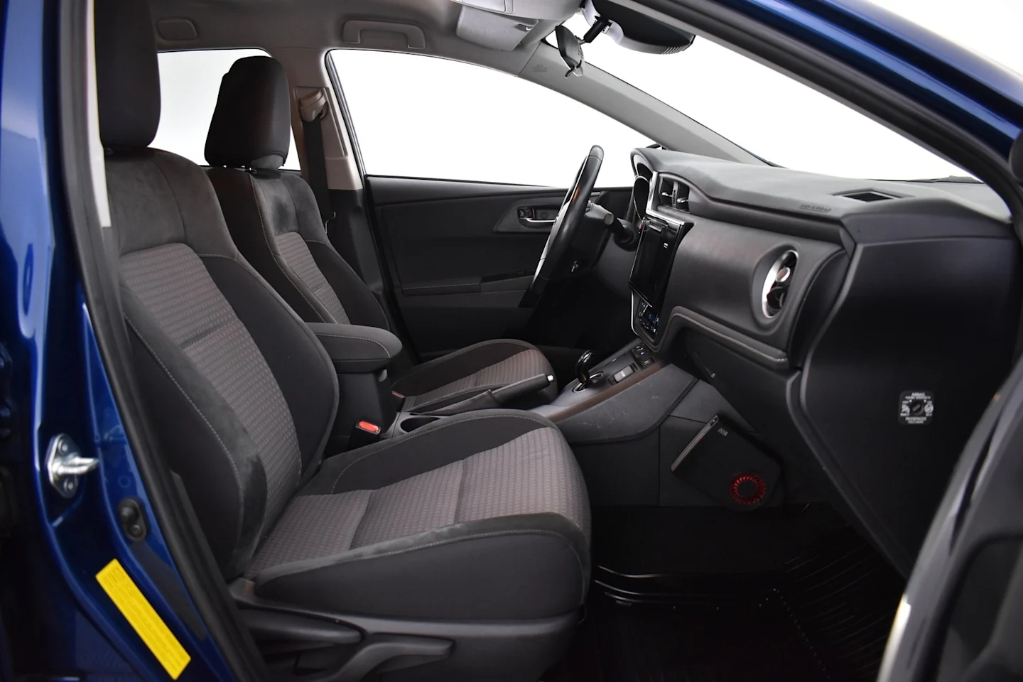 Car Image - 4Yc4EIq9C4kCAHp6lI4MsN