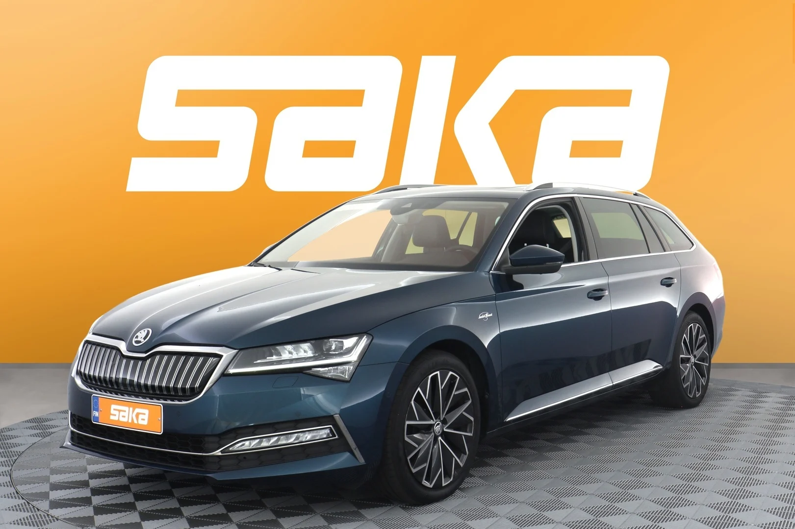 Car Image - 3luBQg5DFdaNvQyb7UHtwK
