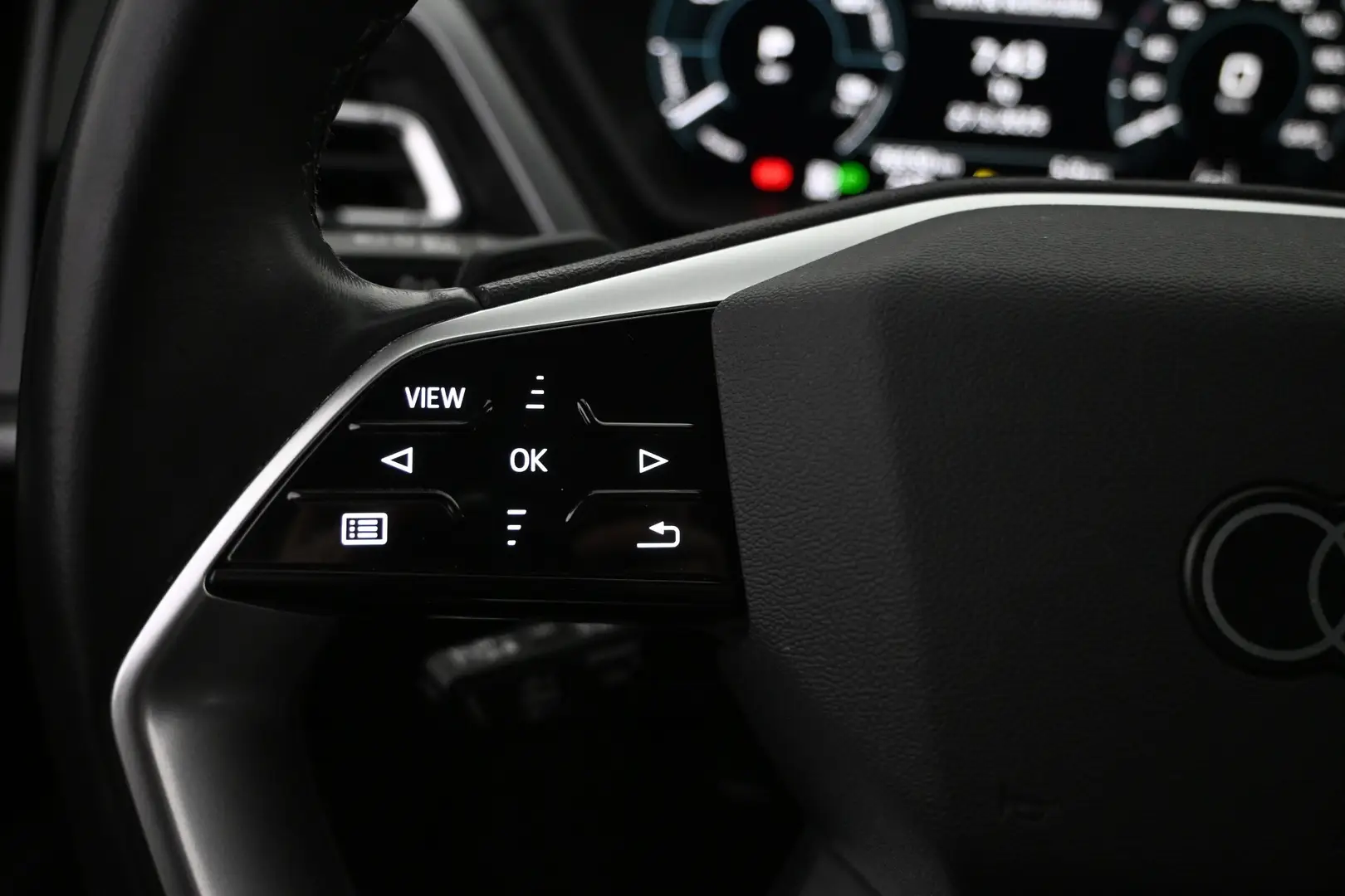 Car Image - 1CSIqdRZIsW43YDHMtjLnx
