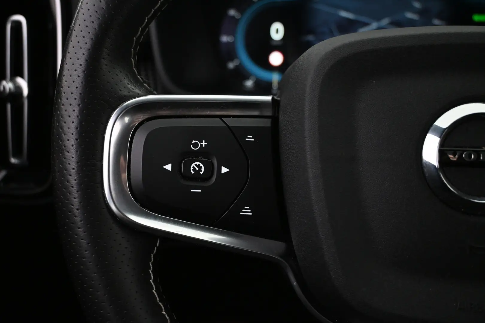 Car Image - 40C4E9Zyb04wqDXehTeDHY