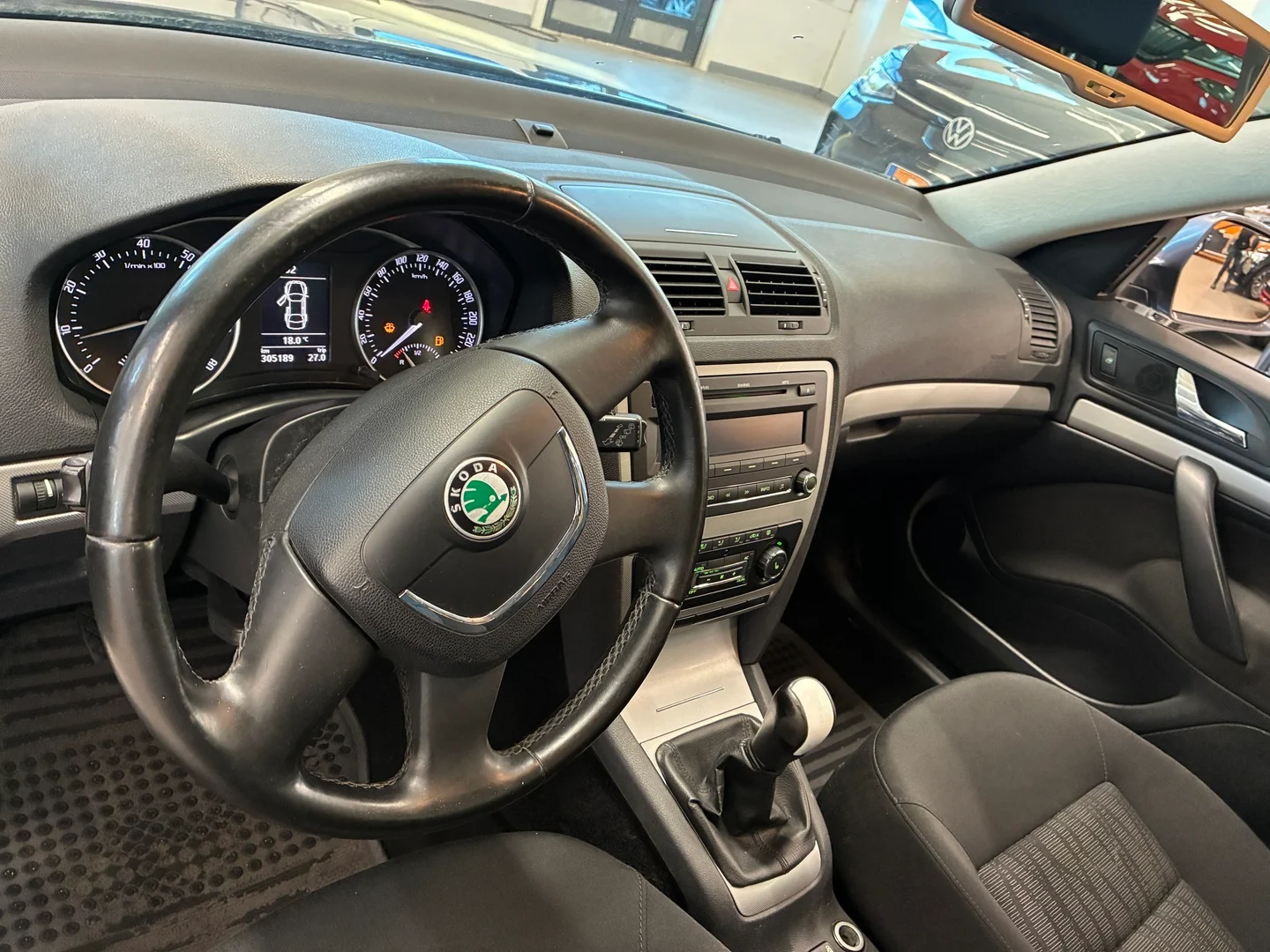 Car Image - 3VjYv7xQd9TqL2BMk6Mnge