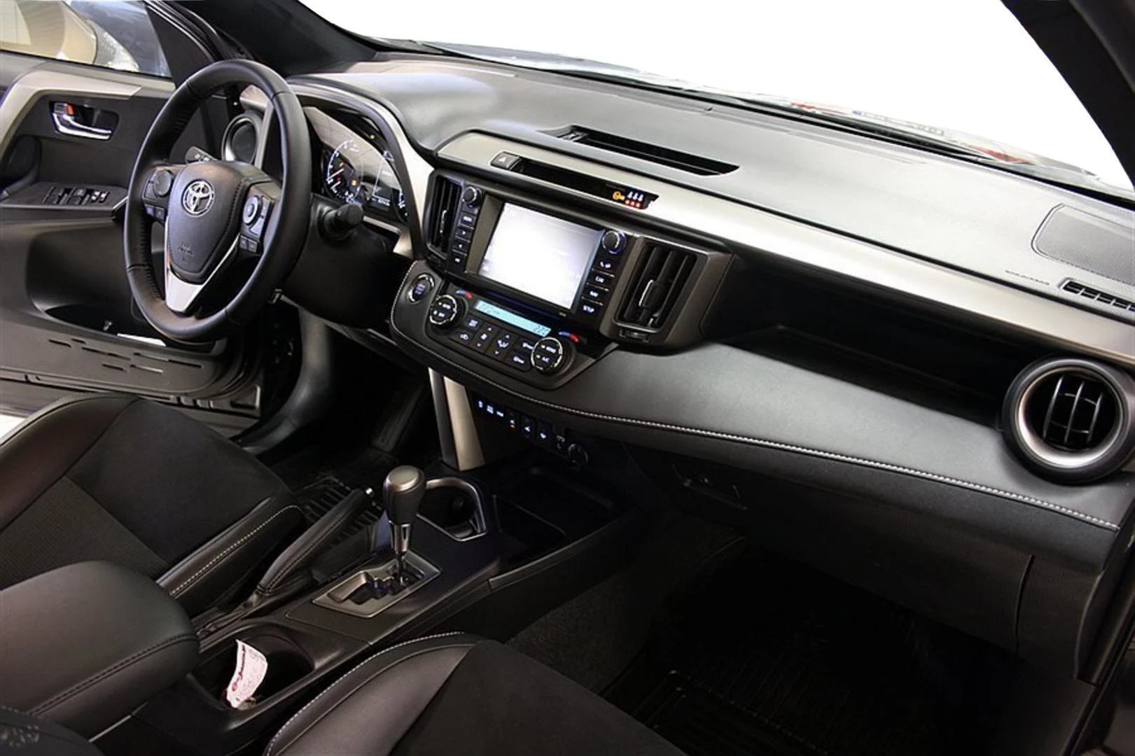 Car Image - 65LjwVMbnI4hlBrkMOMuJh
