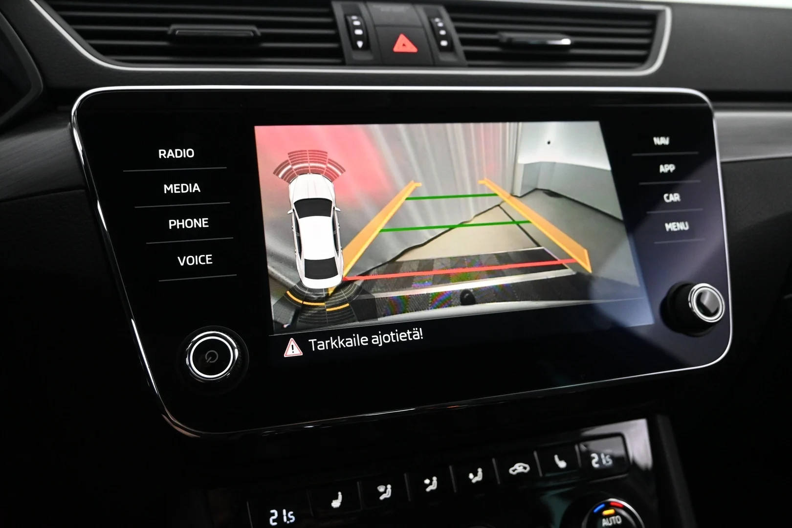 Car Image - 6ZrFRFYFGNBPKJ3rYwrZNL