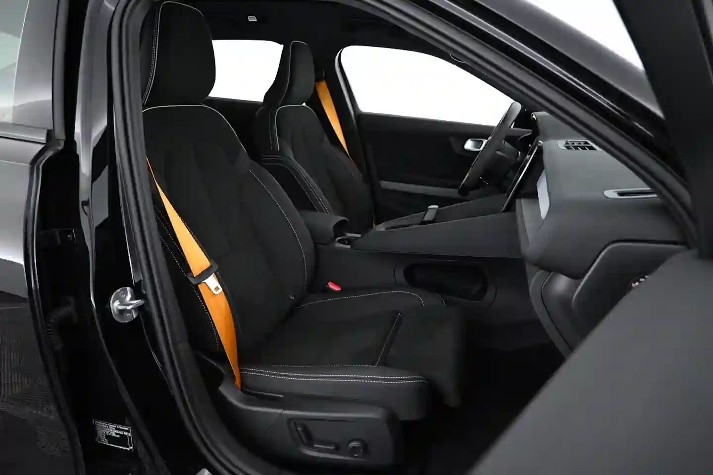 Car Image - 1hvyp3JifpcKvsaB6VVDua