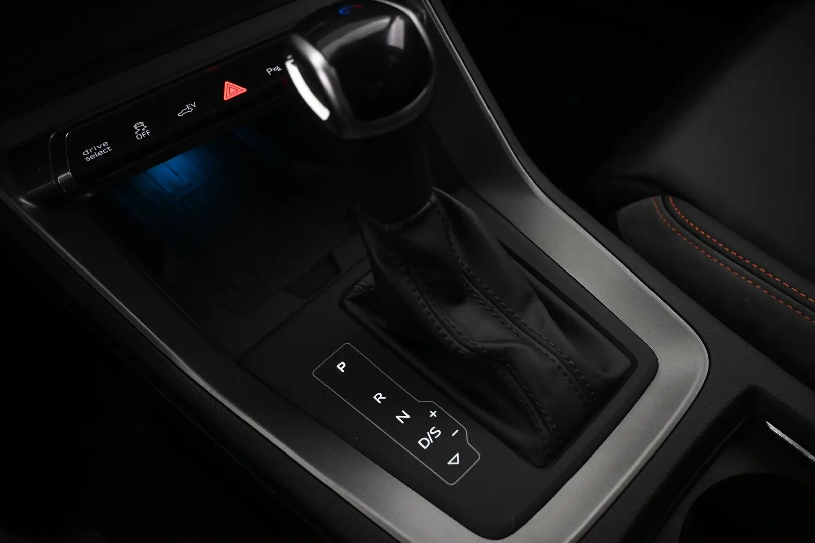 Car Image - 68qEeZCBZiRZGbkGbIuMeJ