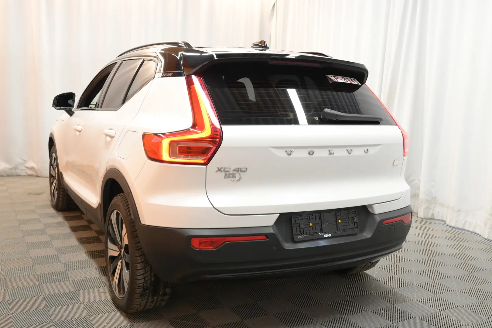 Car Image - 6gEuTkhklMGFr6CV0WwyPG