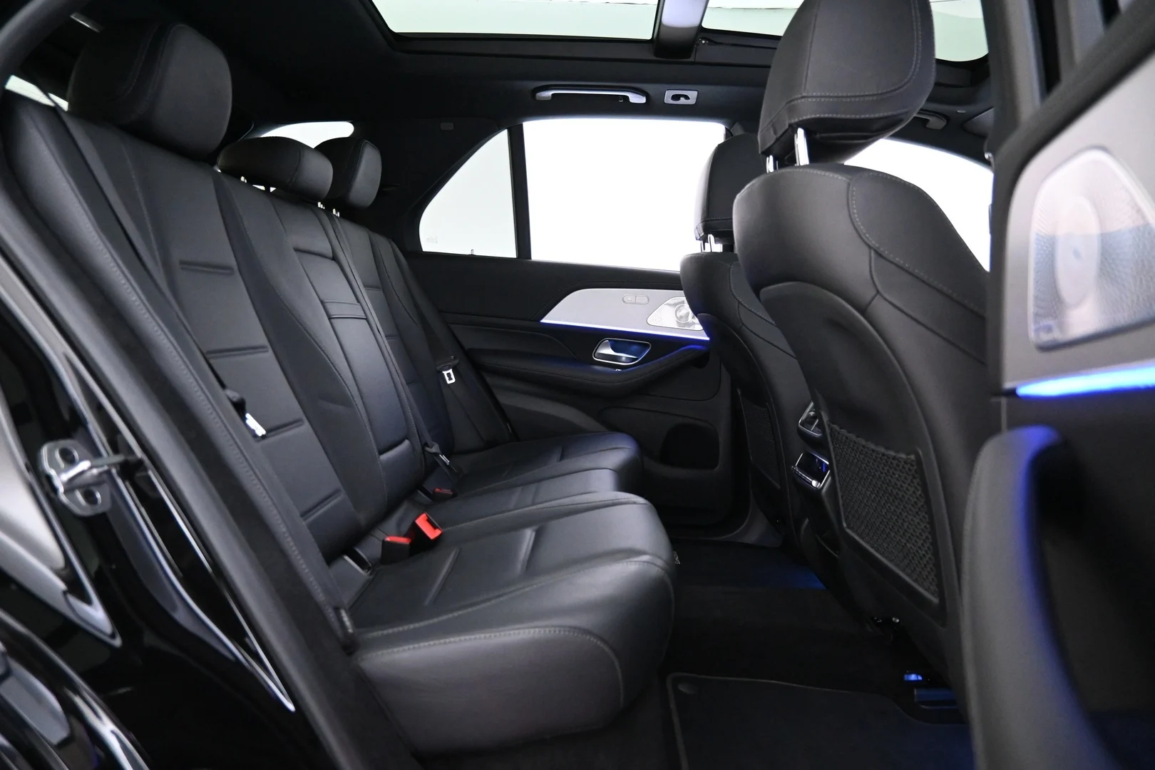 Car Image - 7BbZ5qxAmrqRFzN62Ea7DF