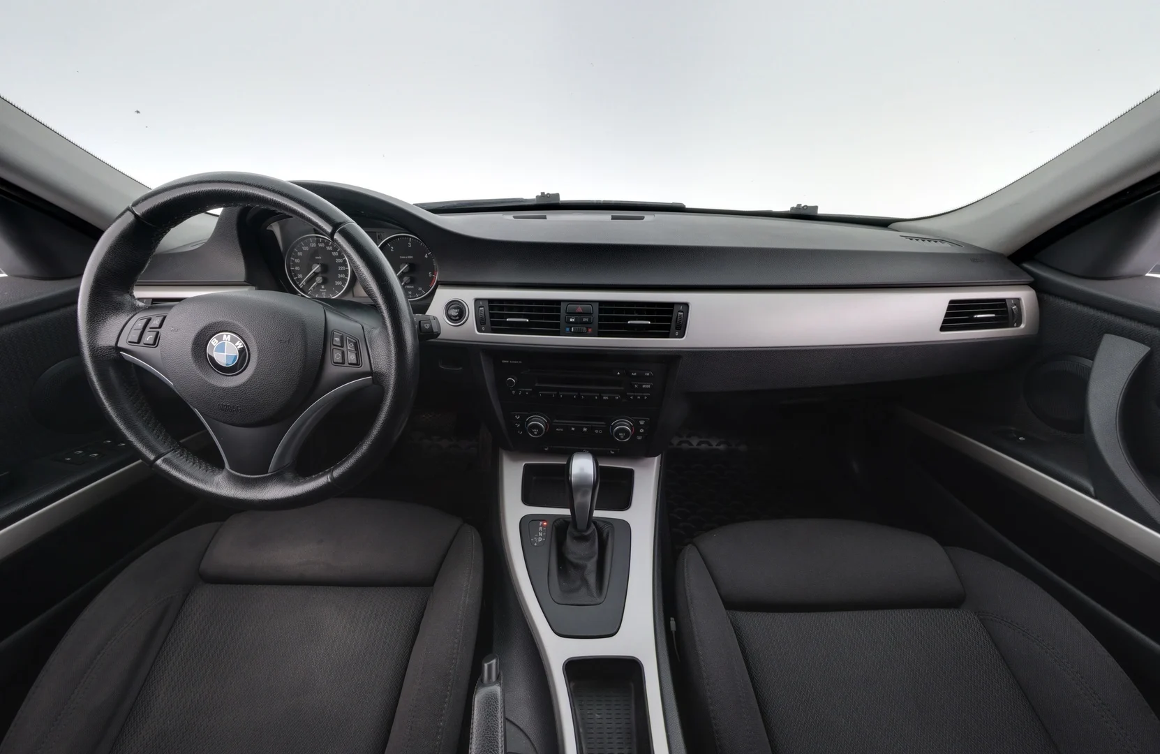 Car Image - jWvawT23Y8BiooU22xQDv