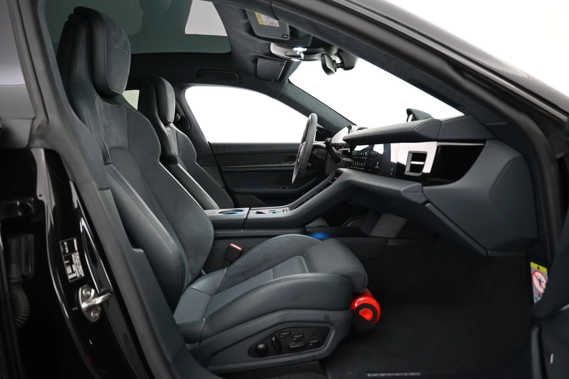 Car Image - 4e2smCtYlLPbQXNsz48pjY