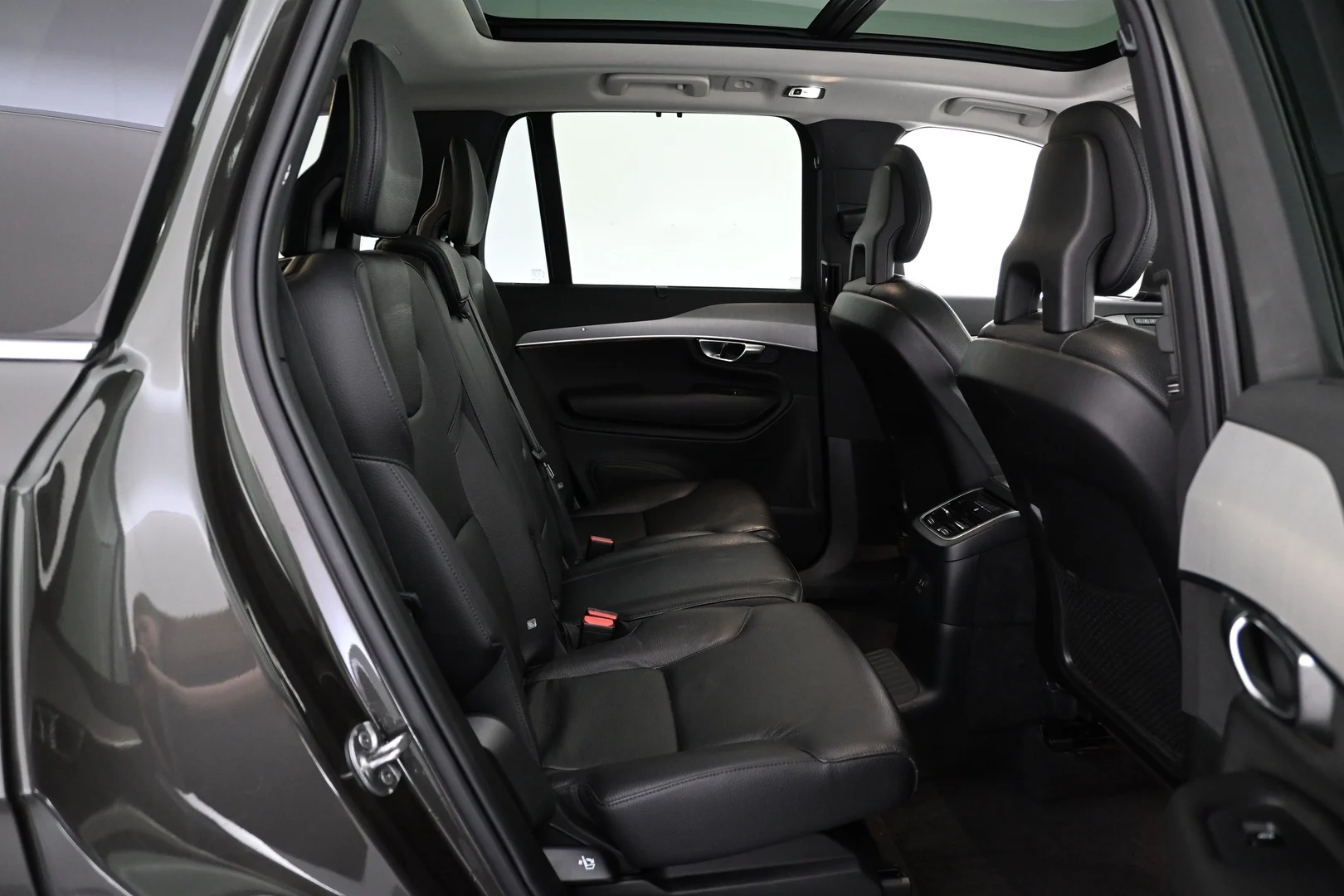 Car Image - 3nw2Urvm7OCjbDd4pqSZN3
