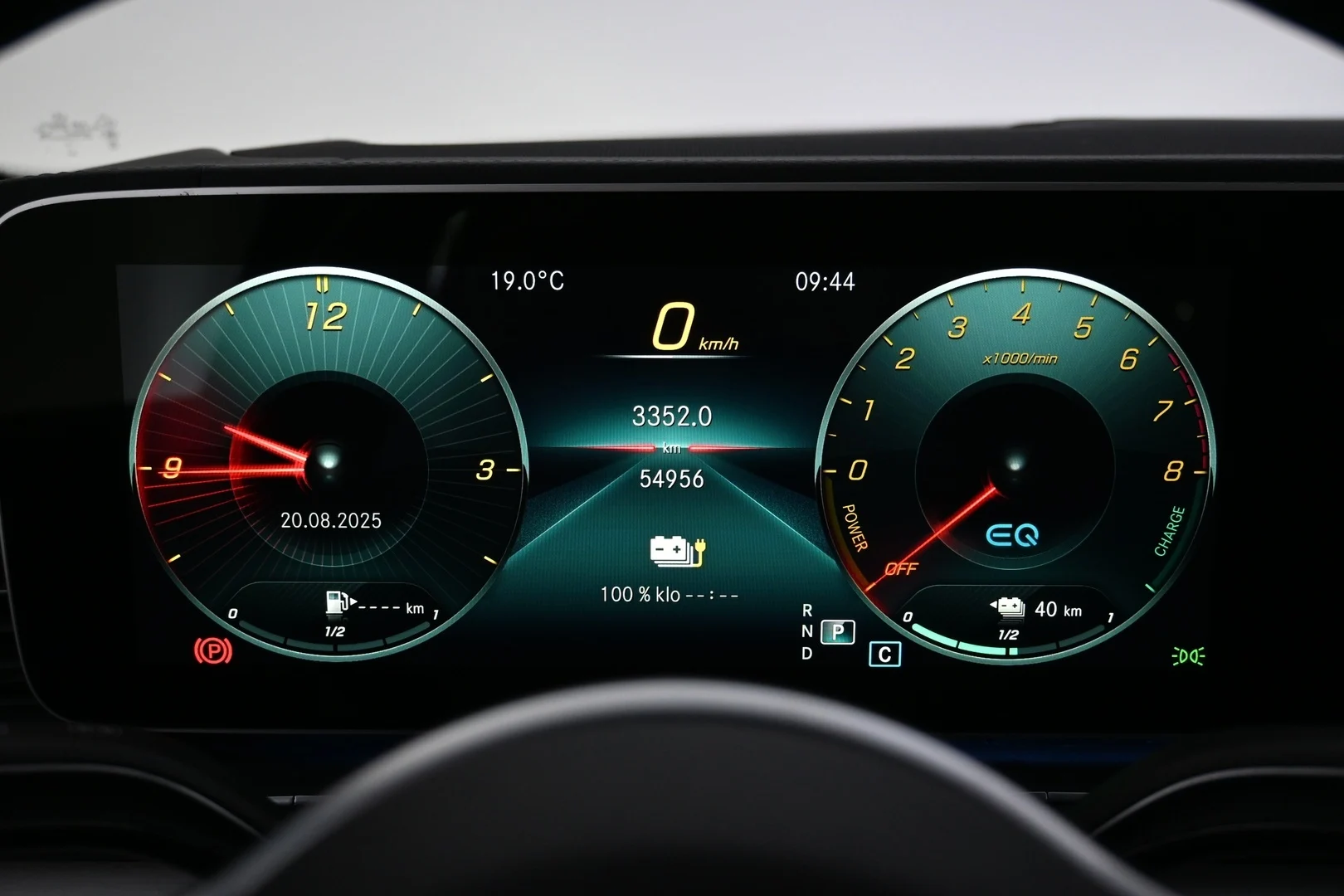 Car Image - 7BbZ5qxAmrqRFzN62Ea7DF