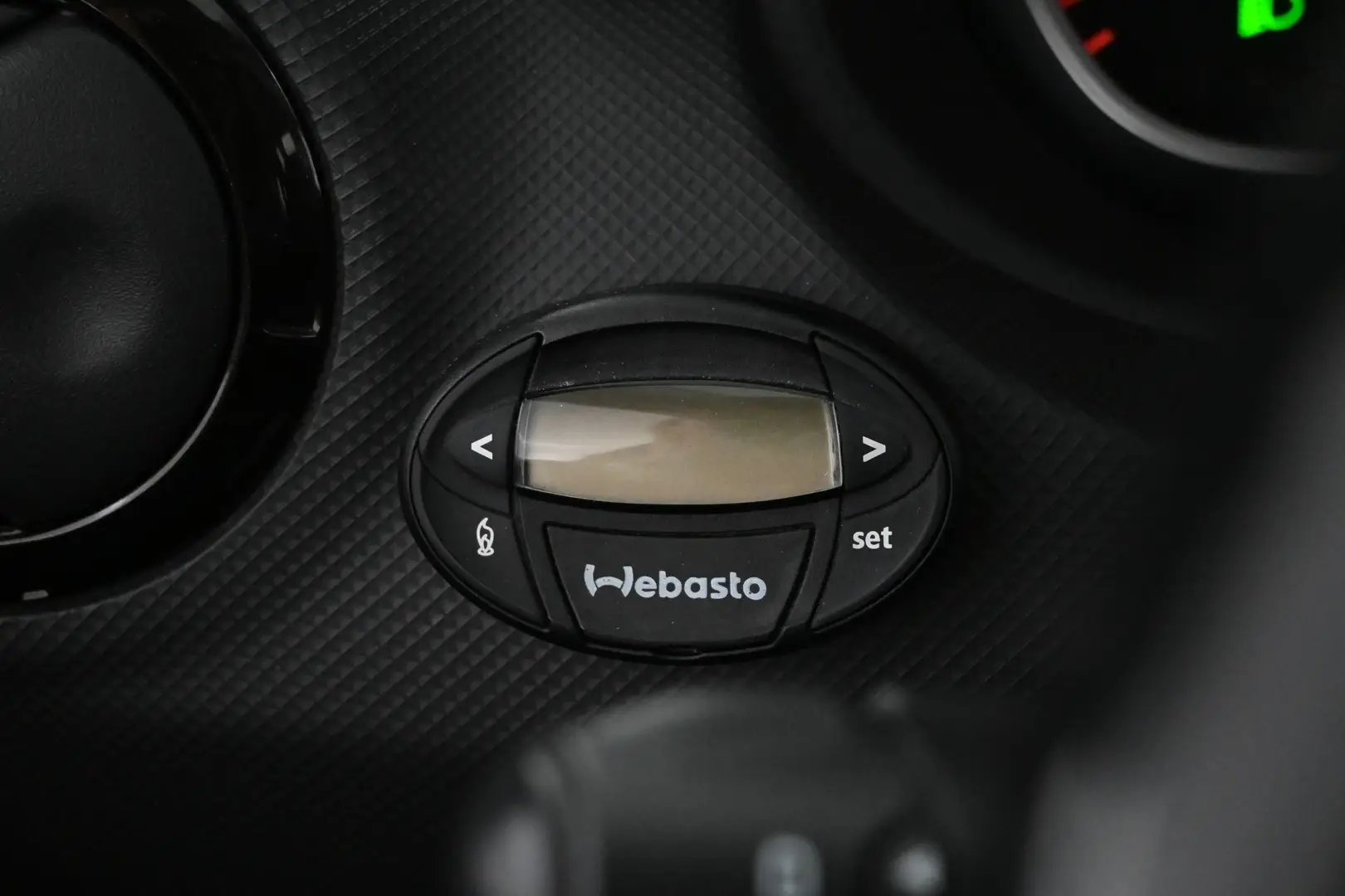 Car Image - FH0xSYGWIhjmWGdmv5fL2
