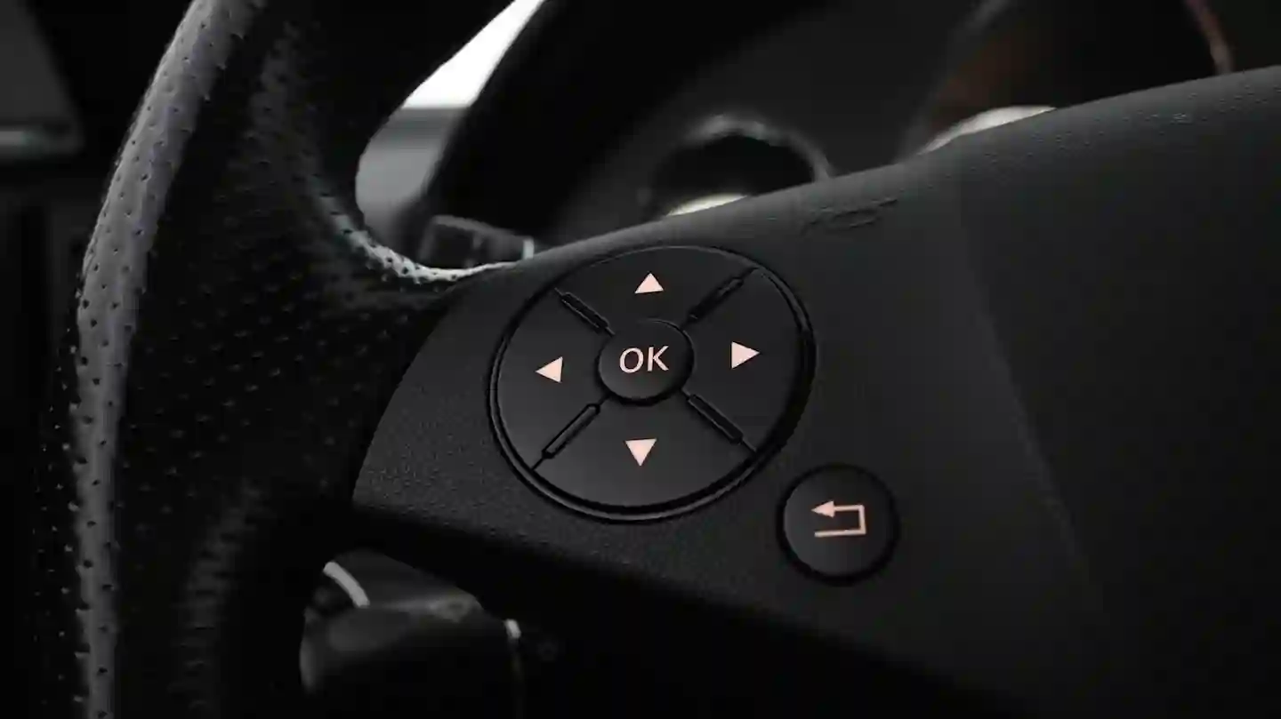 Car Image - 68EwaUgHiJRpJqni3njX47