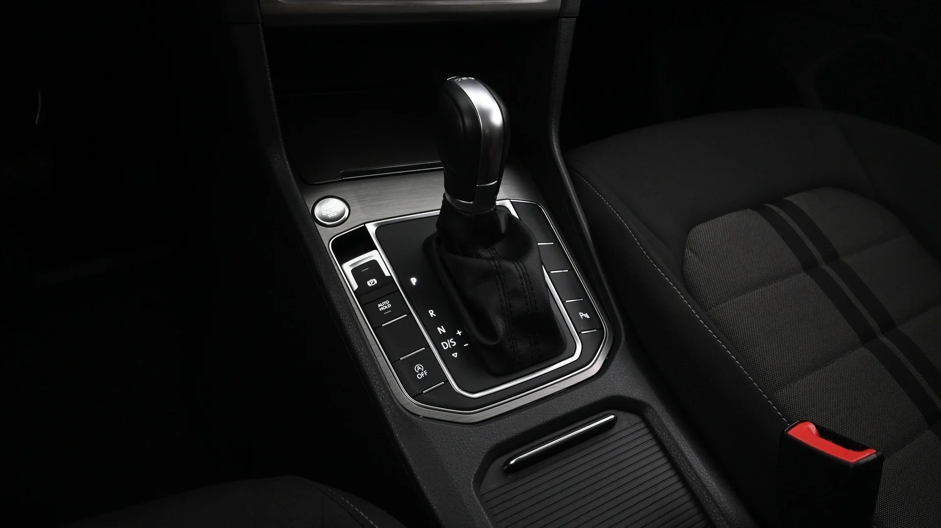 Car Image - 7oD7sFnVH0ZRedHcxm3Ger