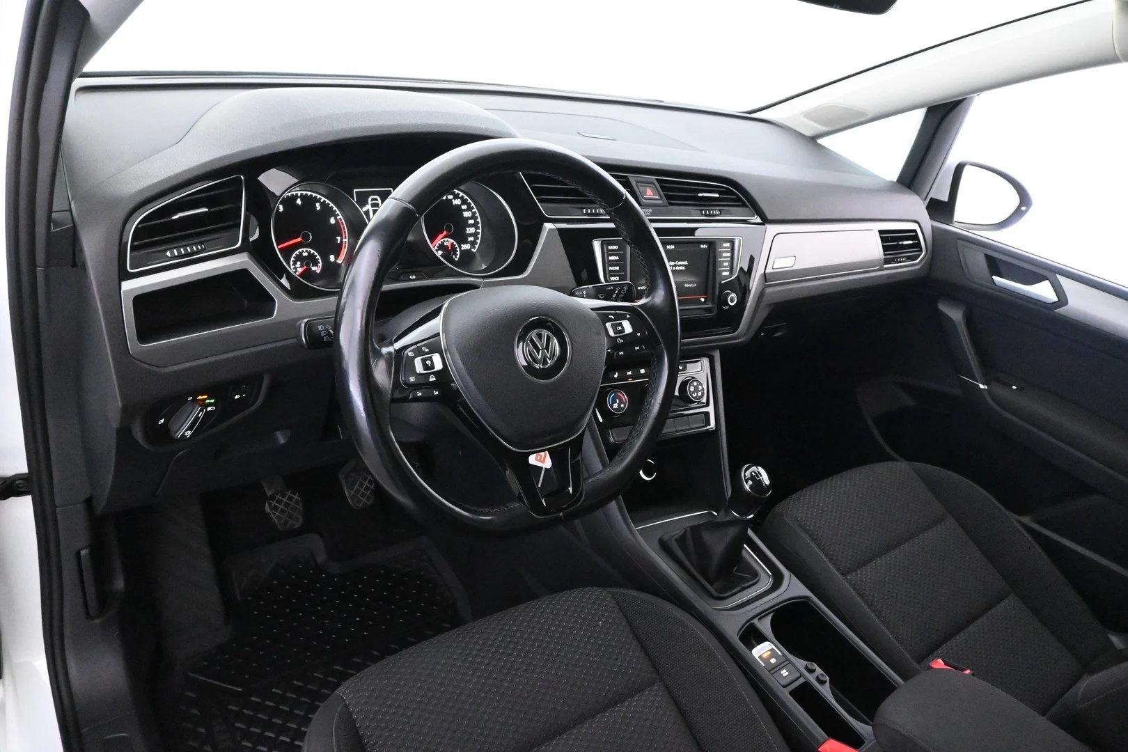 Car Image - 3S74EZqrVX2PuirwHZ92N5