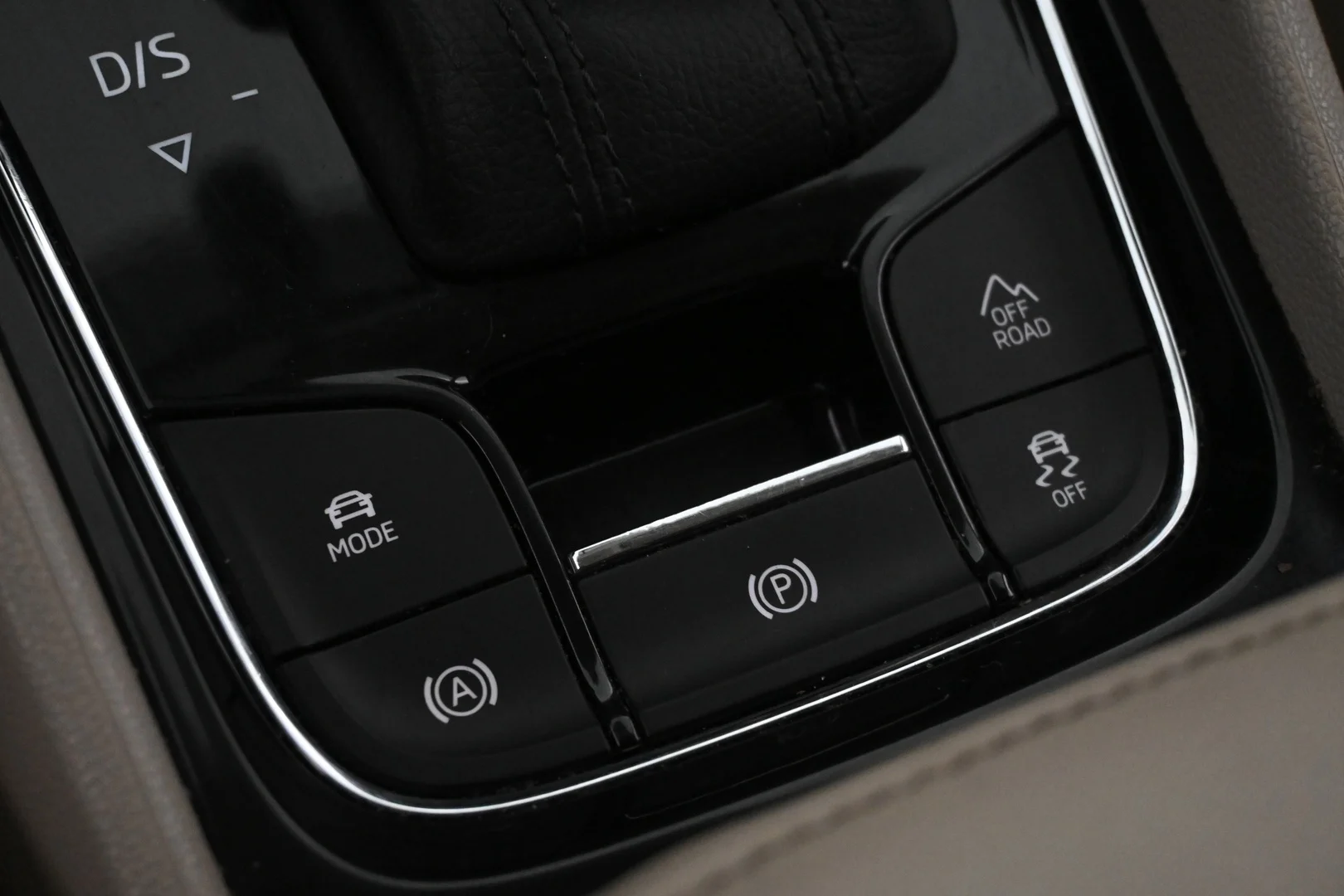 Car Image - 6Nkn78l2ngpqI3h3PwClwz