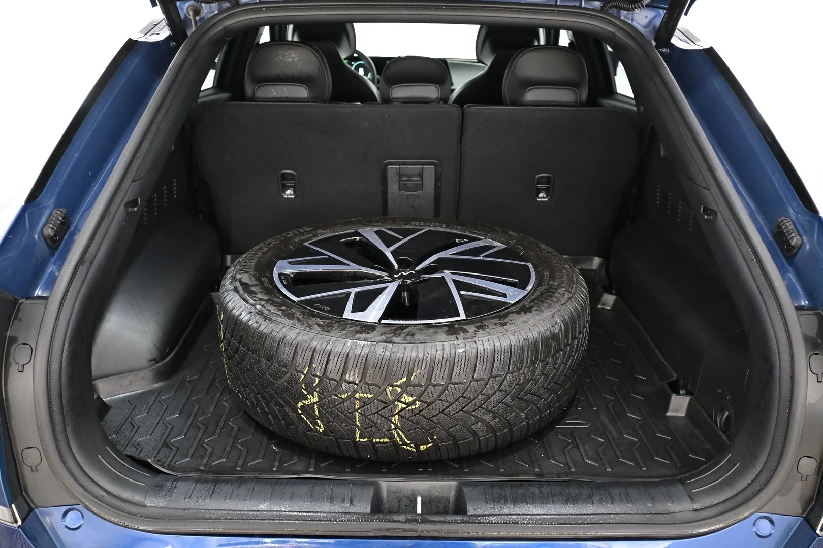 Car Image - 6mRfzHU6M9lTI6ry79XOQu