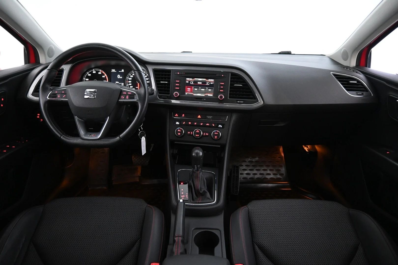 Car Image - 1qrsiY0tzcSMVQoyHjg4cR