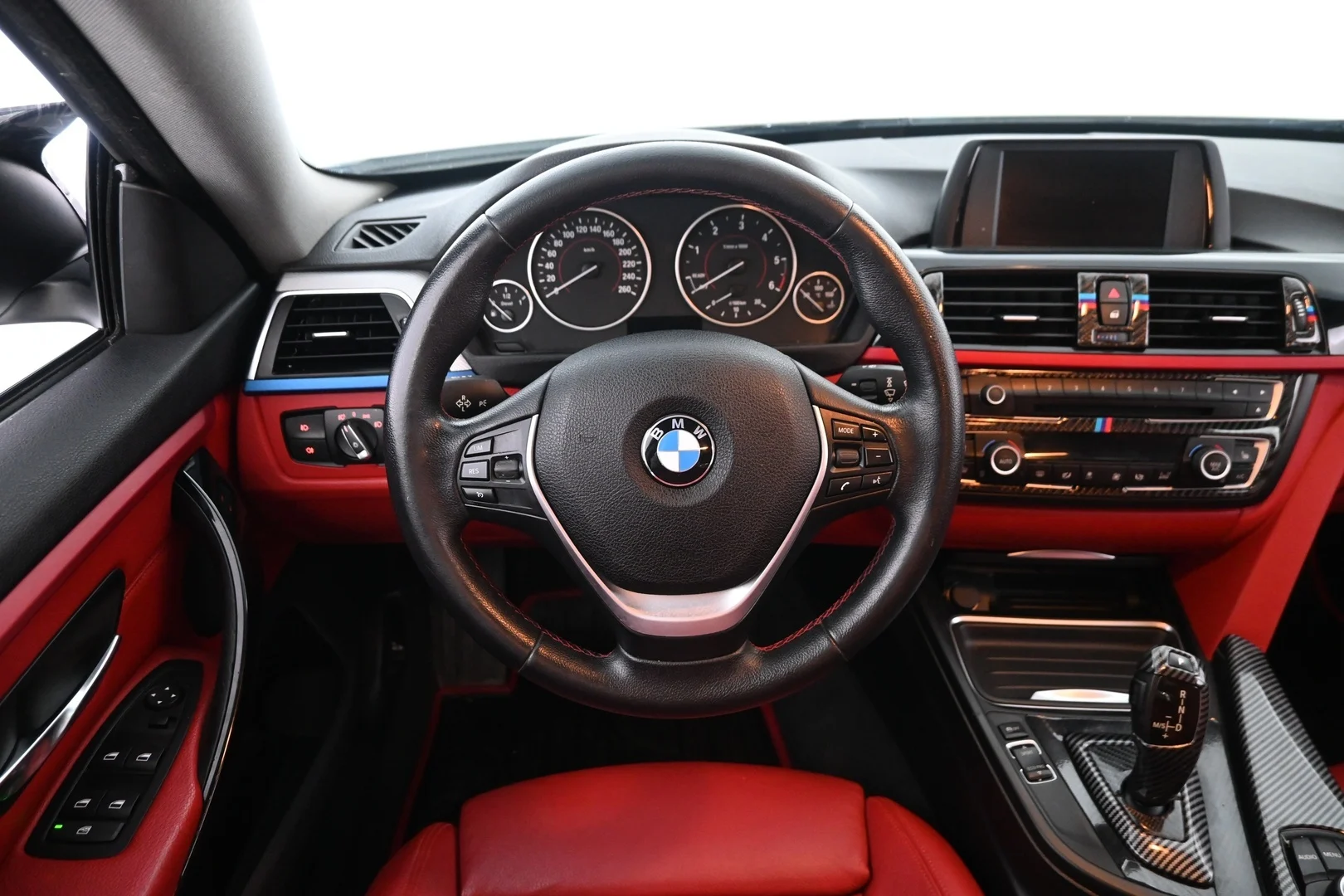 Car Image - 6eH0DCvy4vjoVhDXm0JN2s