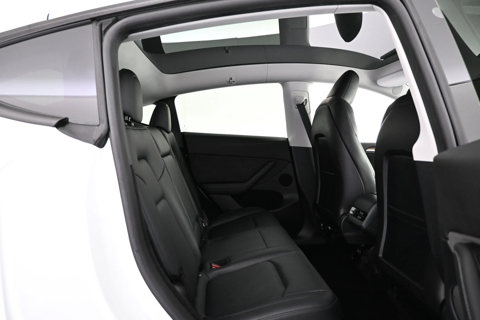 Car Image - 2XBR3x3J1TboeyTzn6GsaS