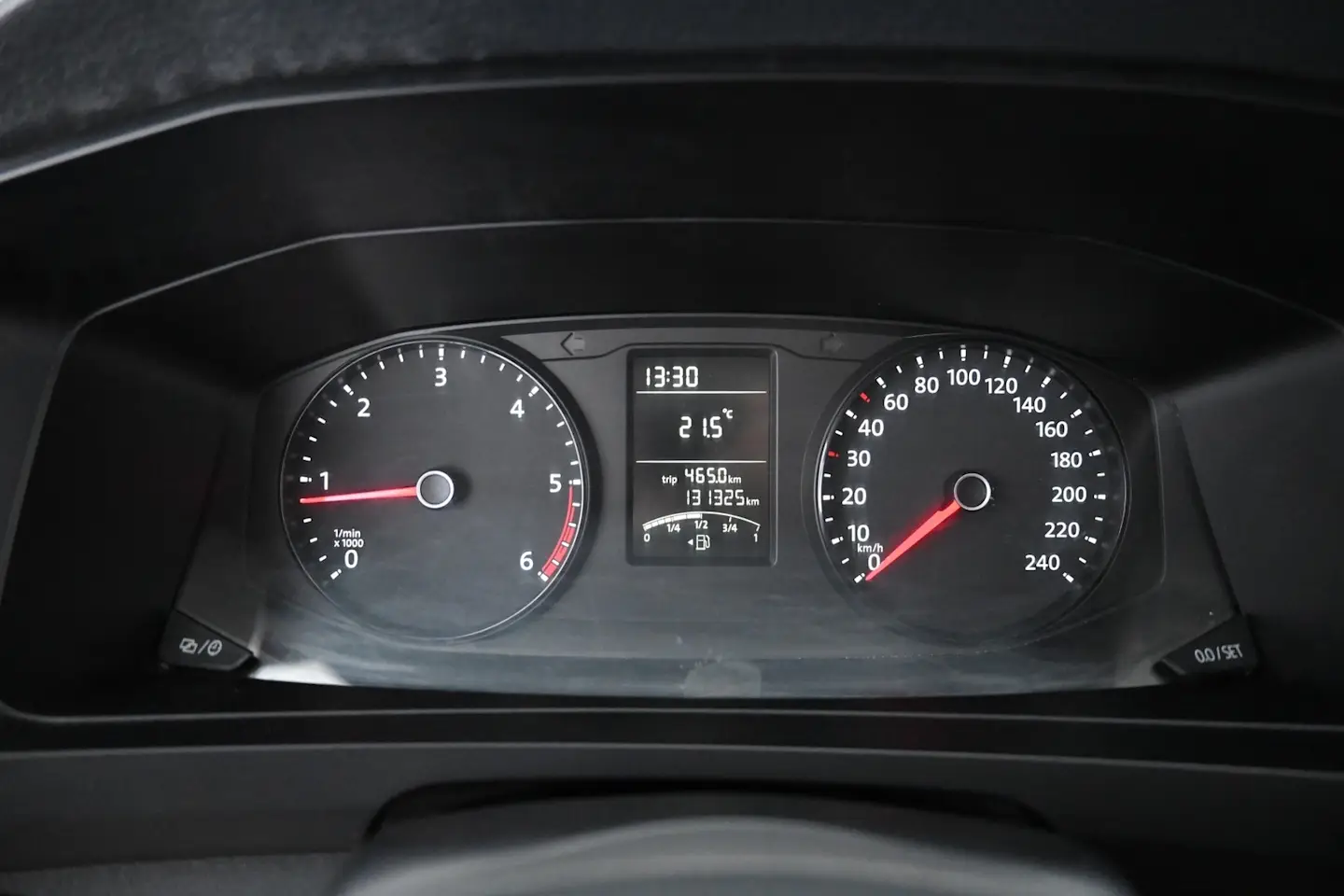 Car Image - AOCwEuwV8adroO3NOK2hh