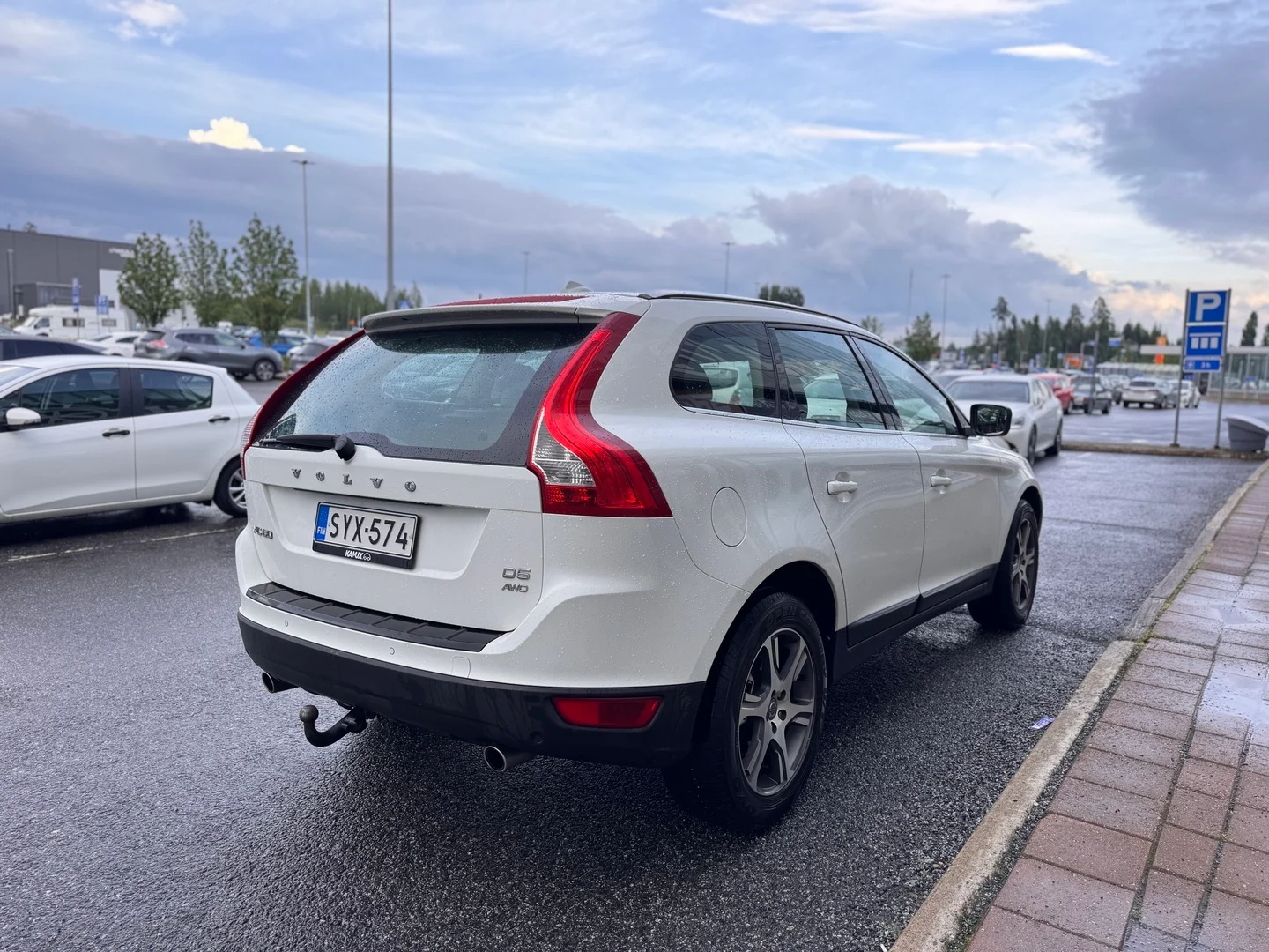 Car Image - 1sR9VsU9wuwmbHFu972J8z