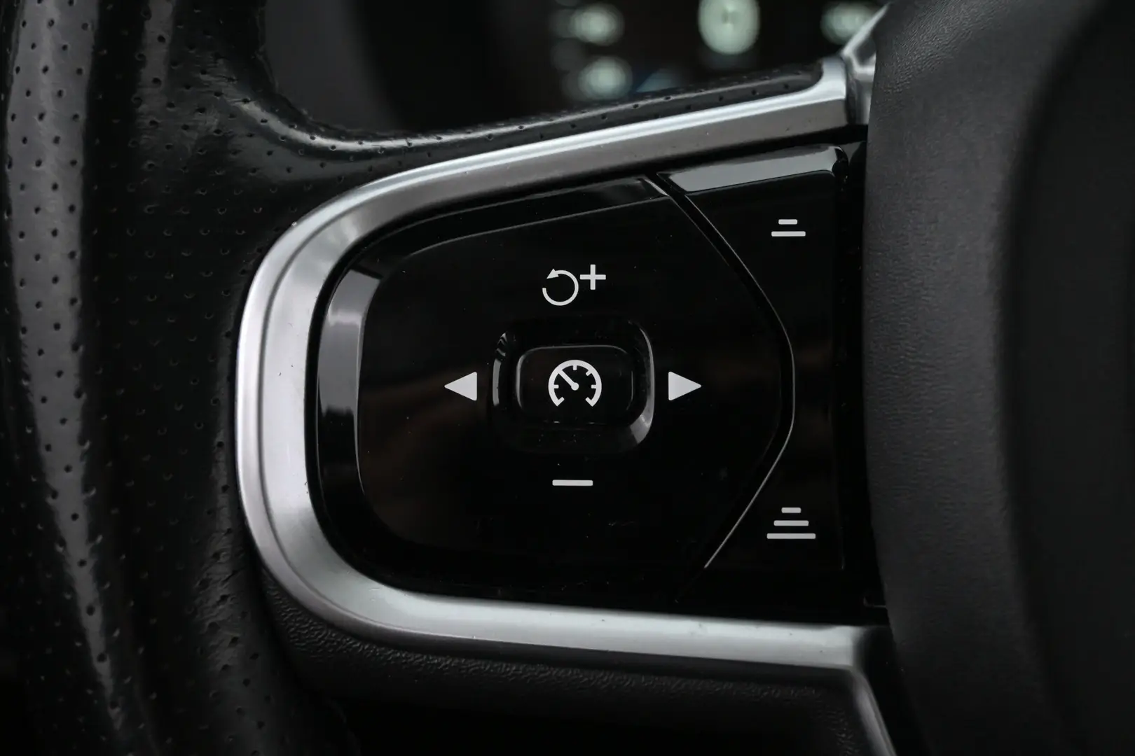Car Image - 3zHdd65oEoUEbml5llbsC3