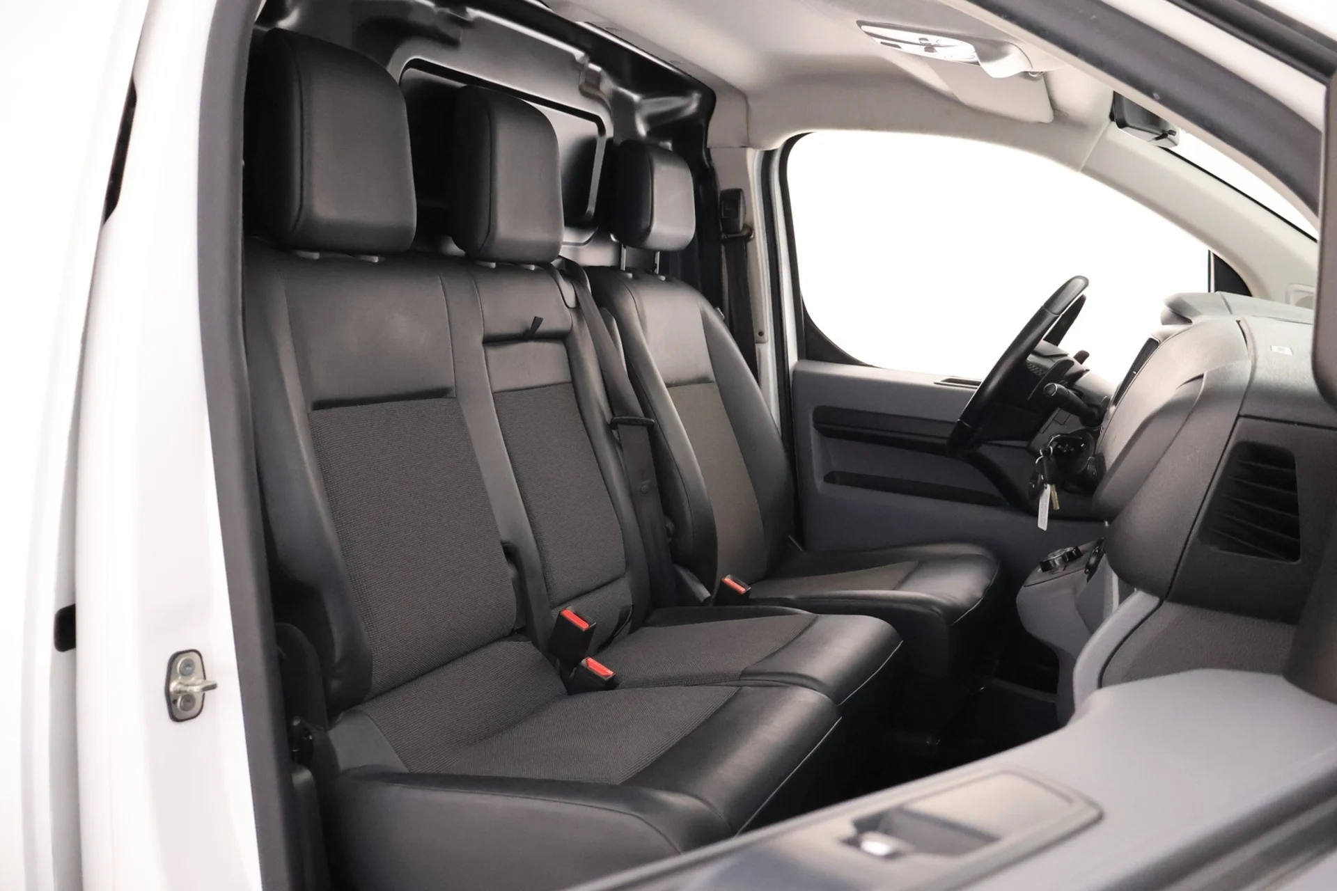 Car Image - liQJBSb5ch1MszkTW0sp0