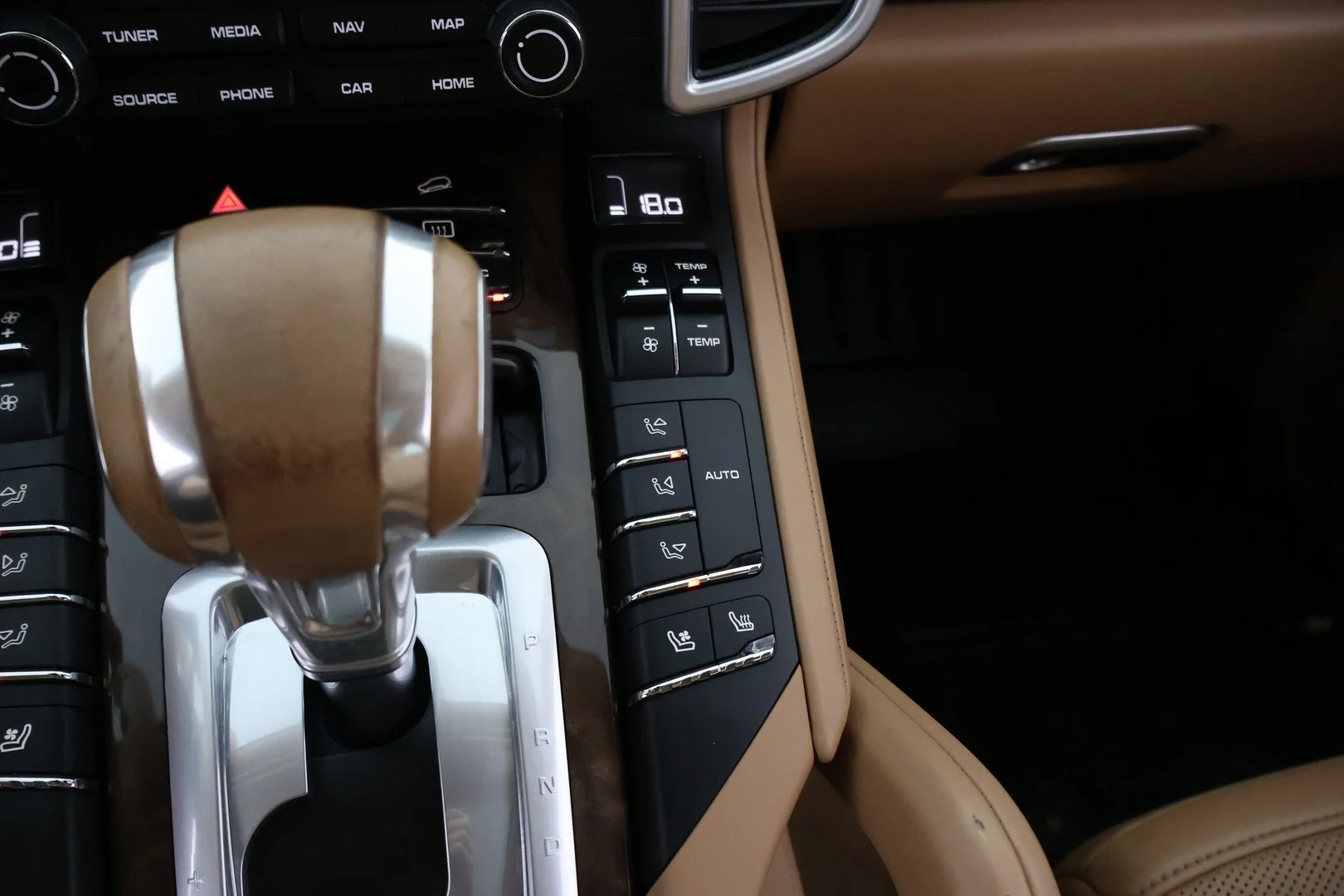 Car Image - 7lLFnzyKG2d8if203TnTPY