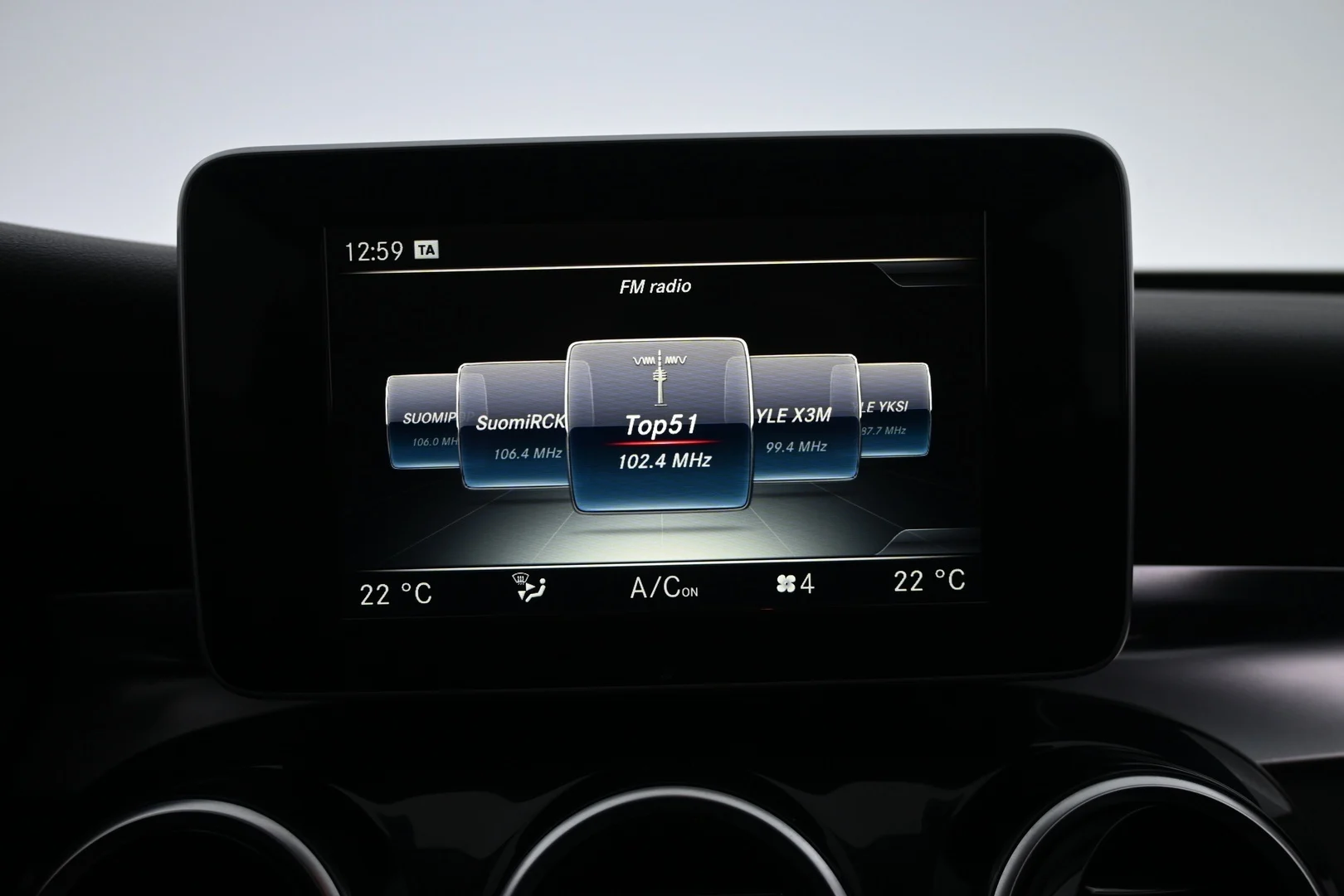 Car Image - 618XF3z8uGljtJzL2kNArI