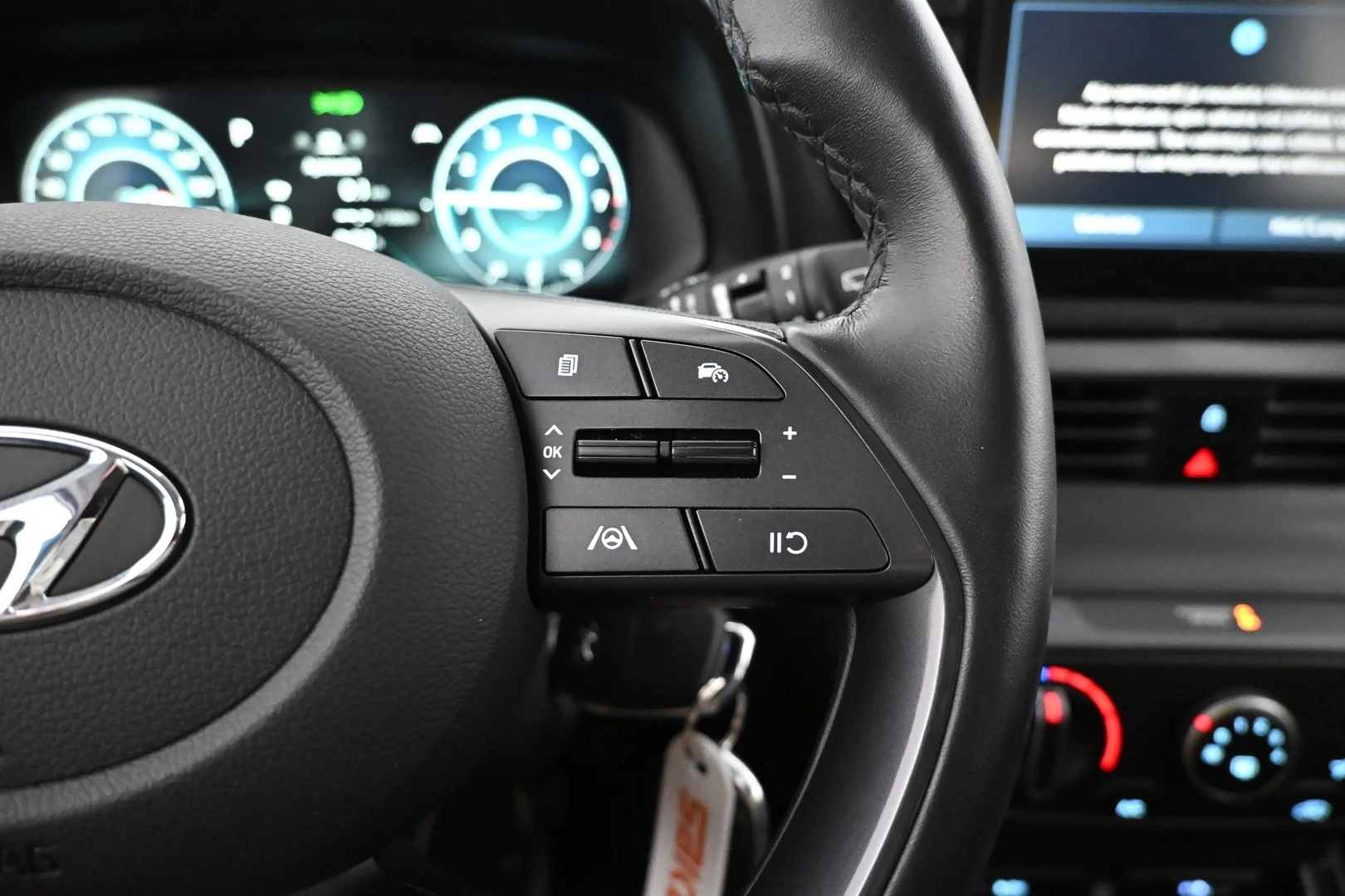 Car Image - 1wBgZhVtKDEKETIwnegkHW
