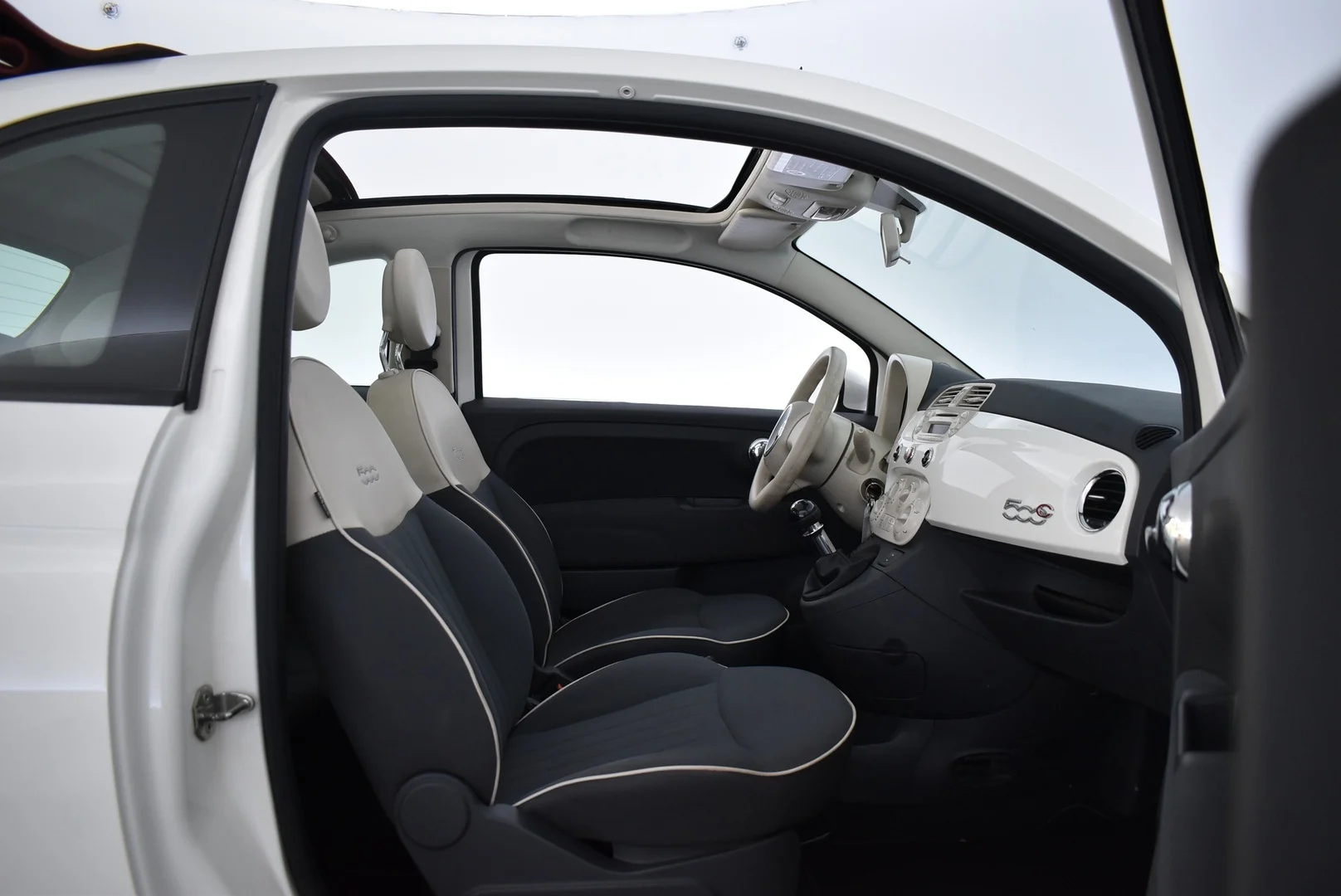 Car Image - 1ai89We1FzNN1vjwVNvevK