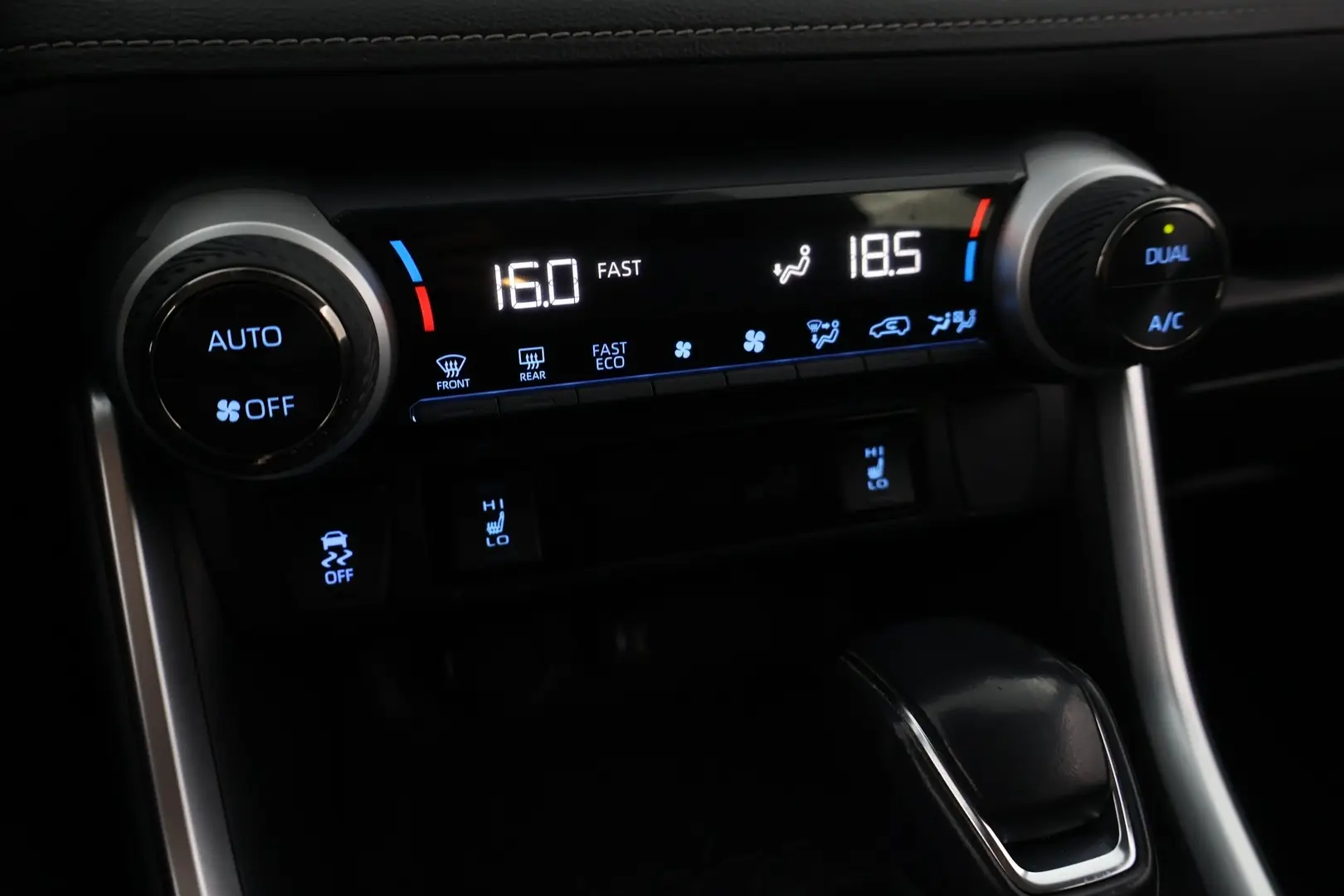 Car Image - 1yHpQxzFO3jfSiNSc350wj