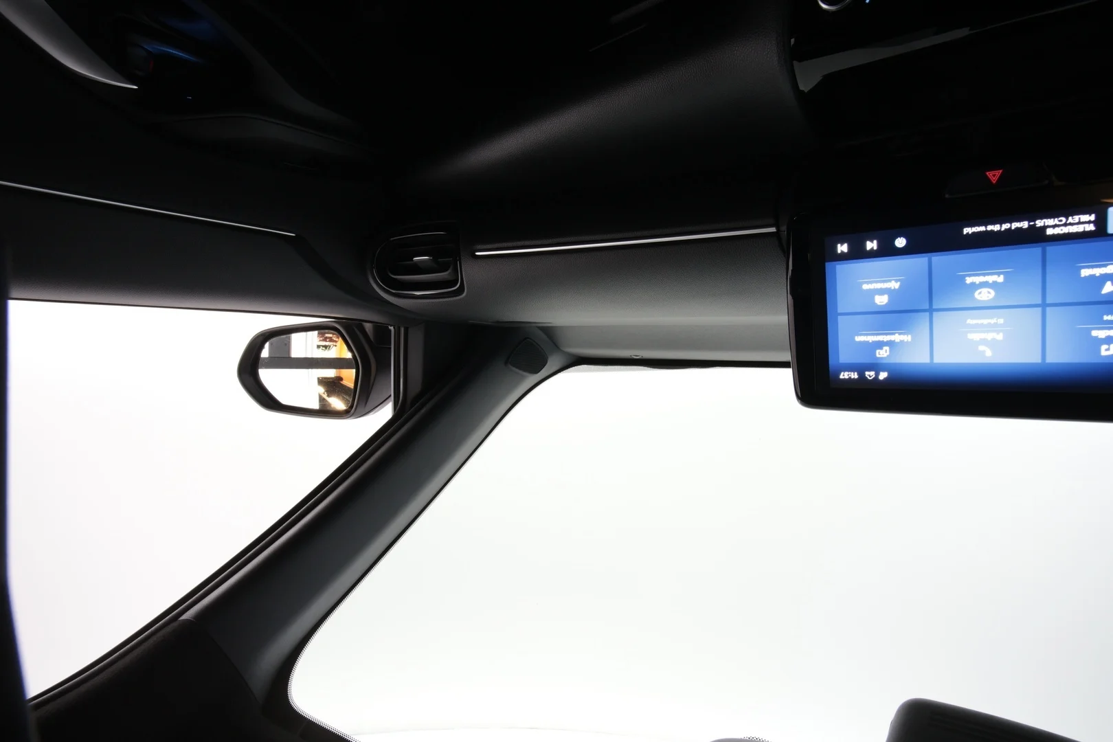 Car Image - 6NsrV7yIyeBMpQc68k6kxD