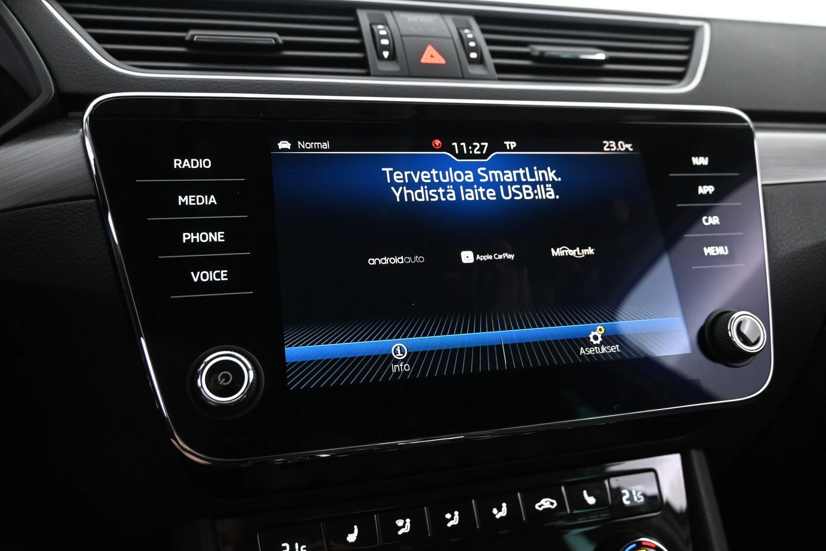 Car Image - 6ZrFRFYFGNBPKJ3rYwrZNL