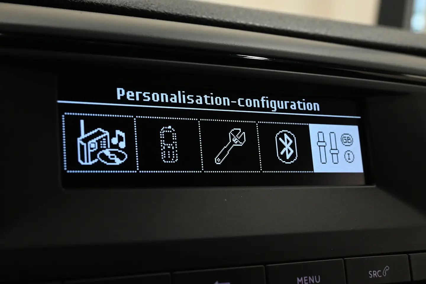 Car Image - 2M320KGY0gGgsQMGsGggDk