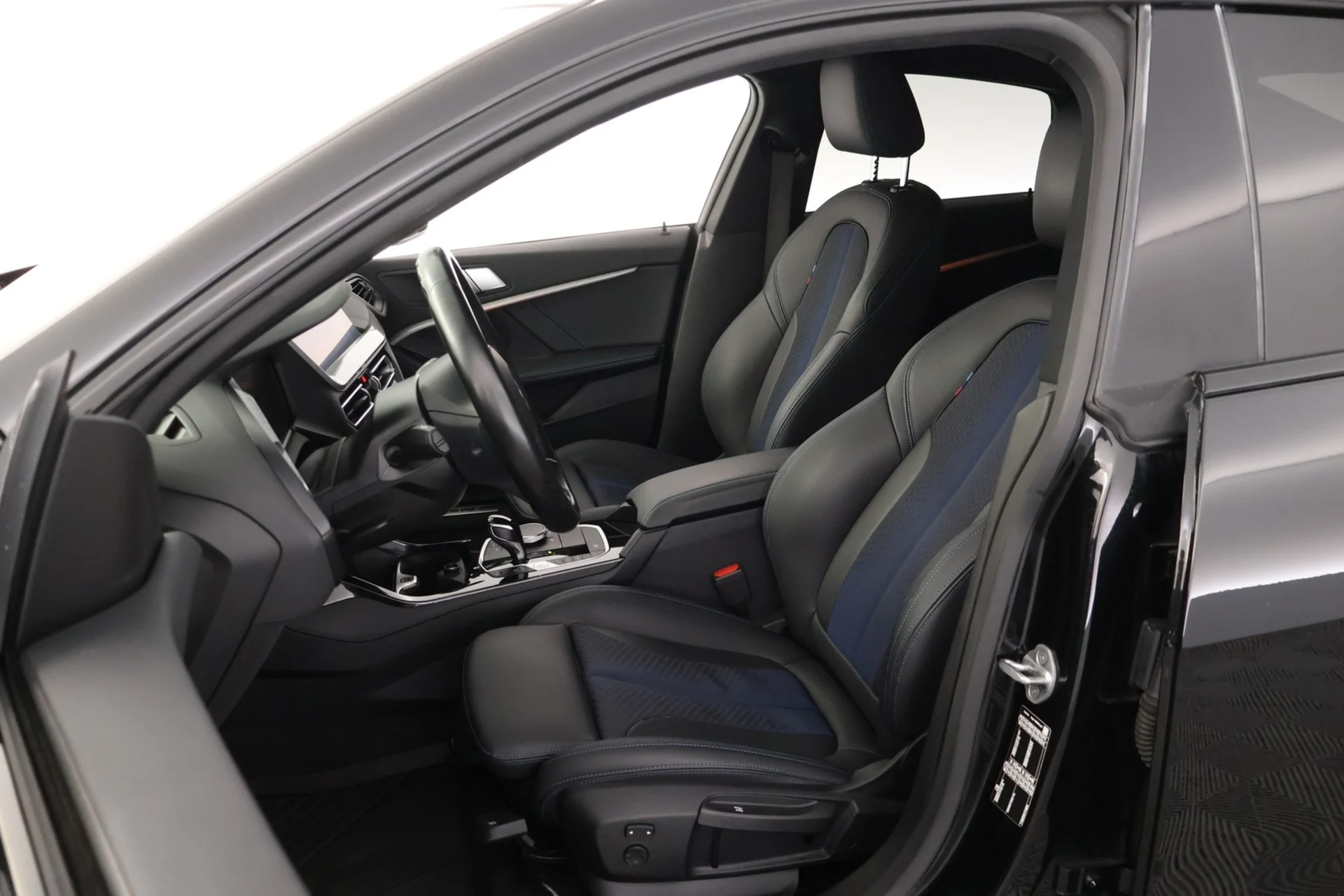 Car Image - 6Rxit3SbP7rqbuVOMOz8S3