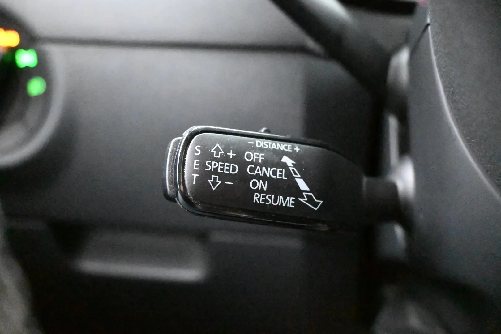 Car Image - 1iMGiOi64IOoItFpOdFaXy