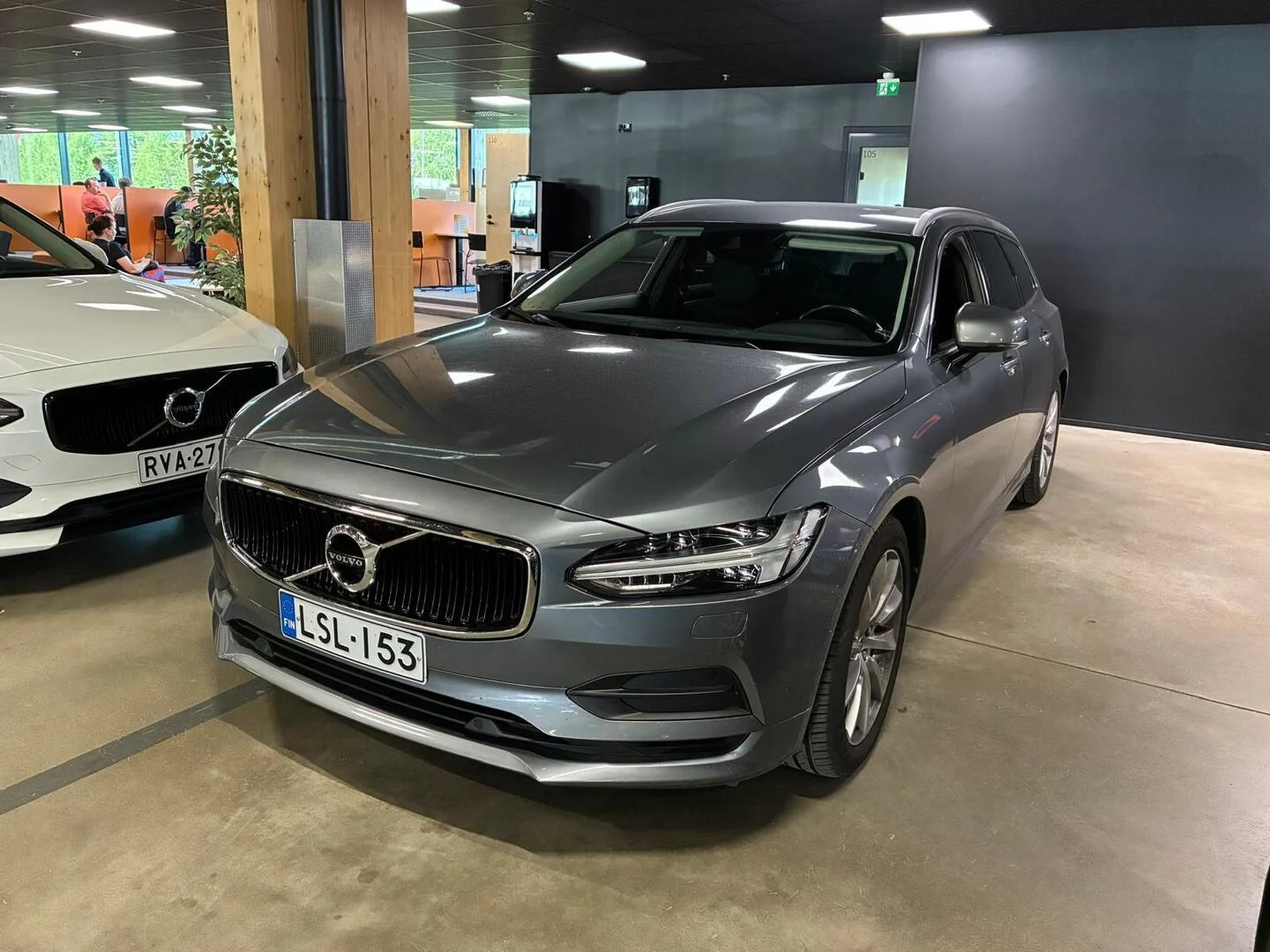 Car Image - 26YBH4zdUtGYWzi8HF6ETO