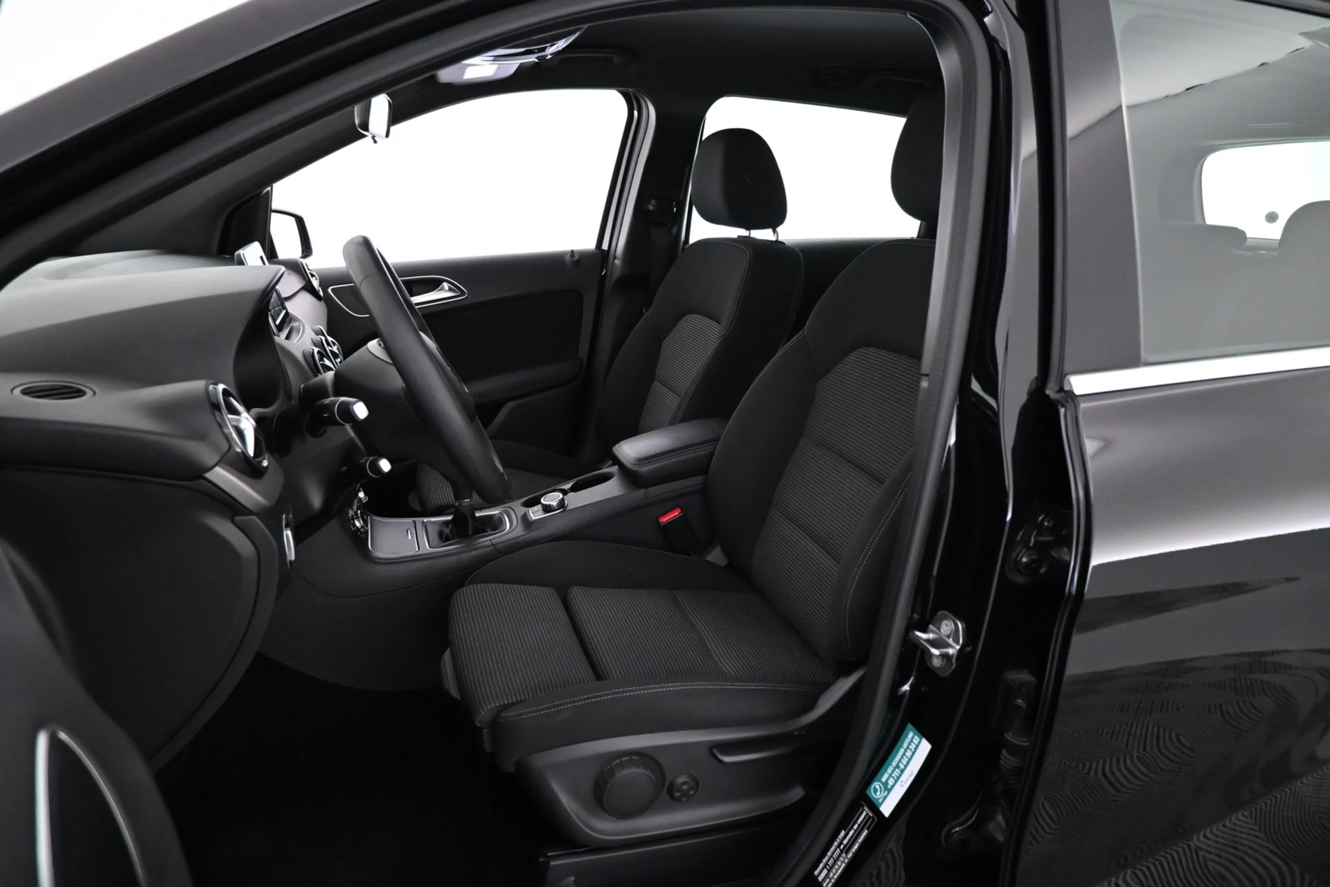 Car Image - 4R7WulWxaUYgM4b1AdOe4k