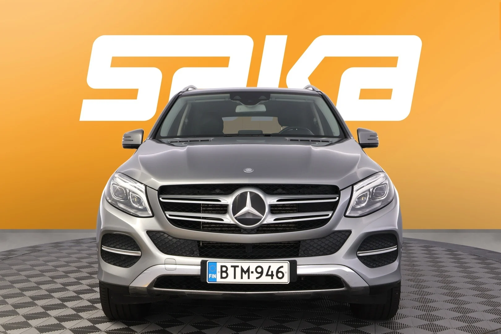 Car Image - HUSmMxTpTYpnOfLxOeceP
